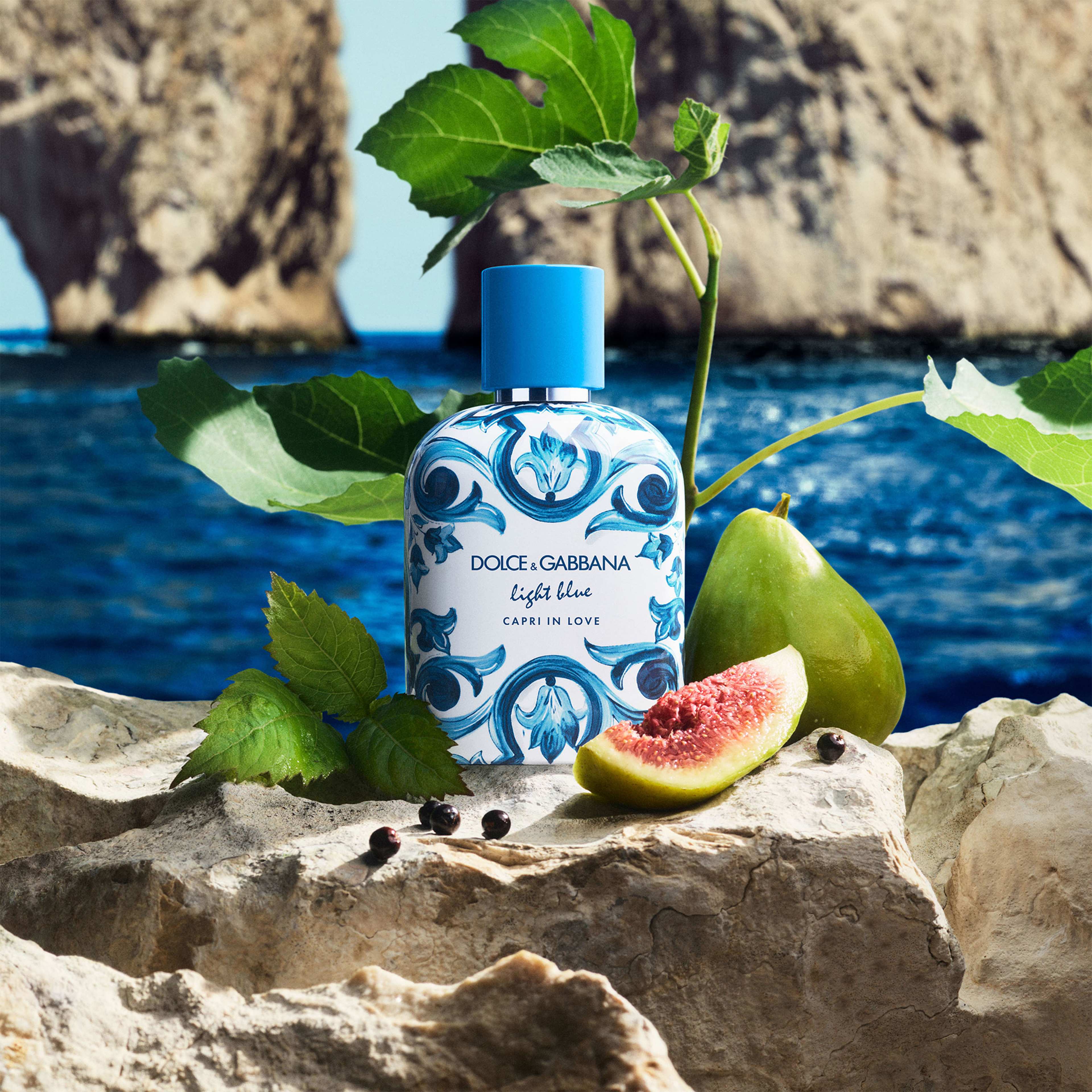 Light Blue Capri in Love Pour Homme EdP