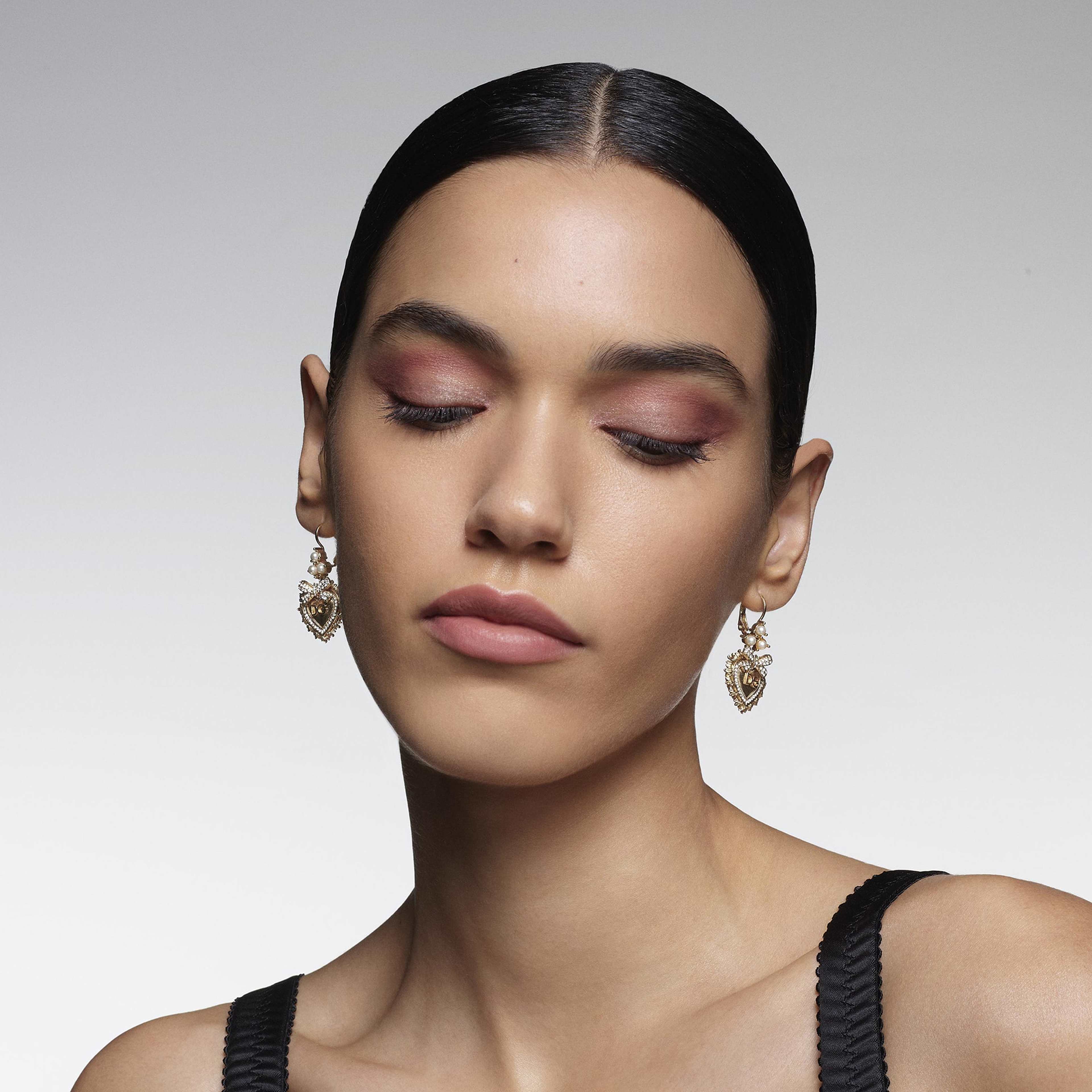 Icon Eye Palette 10H Multi-Finish Day To Night Eyeshadows, från Dolce & Gabbana, i färgen Rose Goddess.