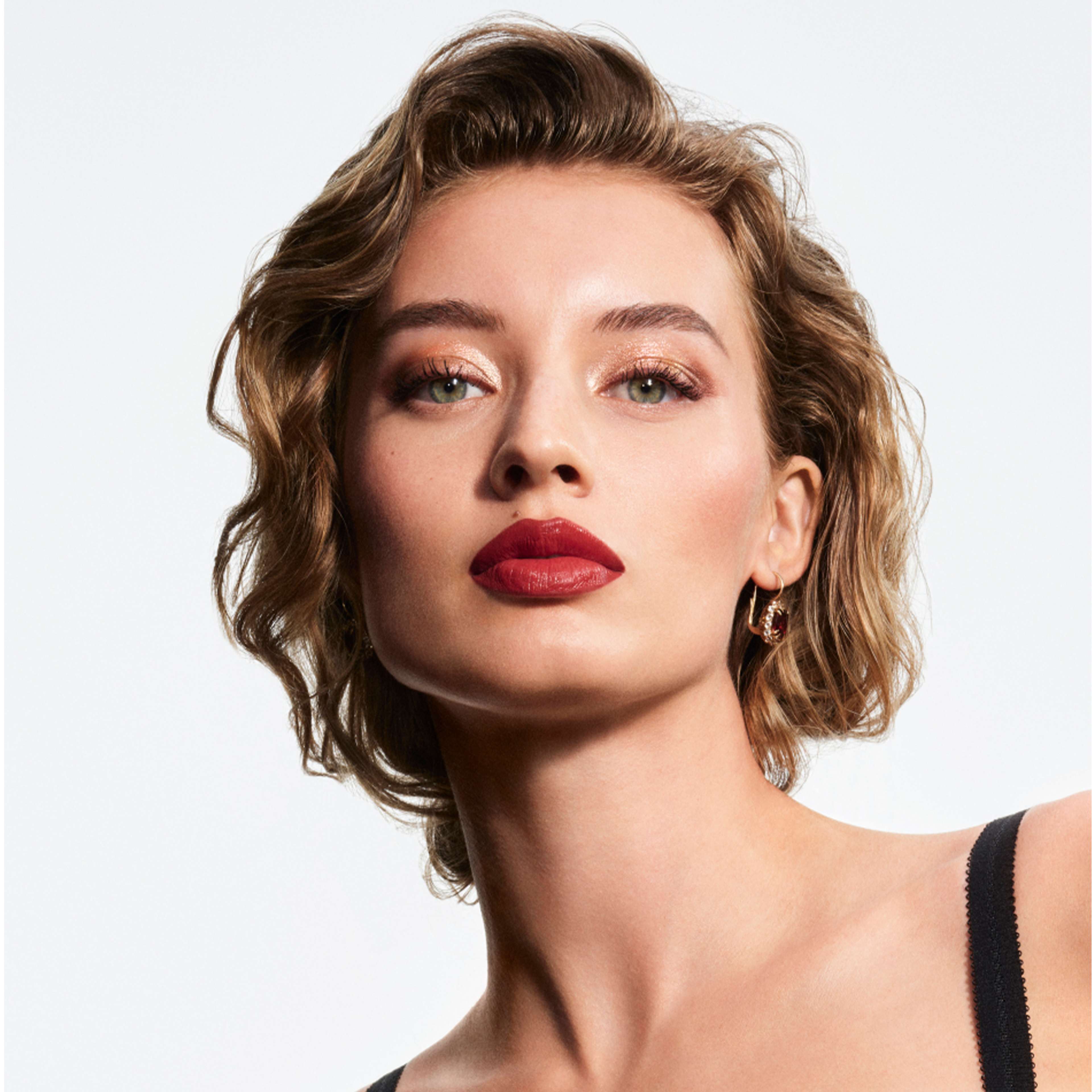 Gemstone Lip Stick Shine Finish