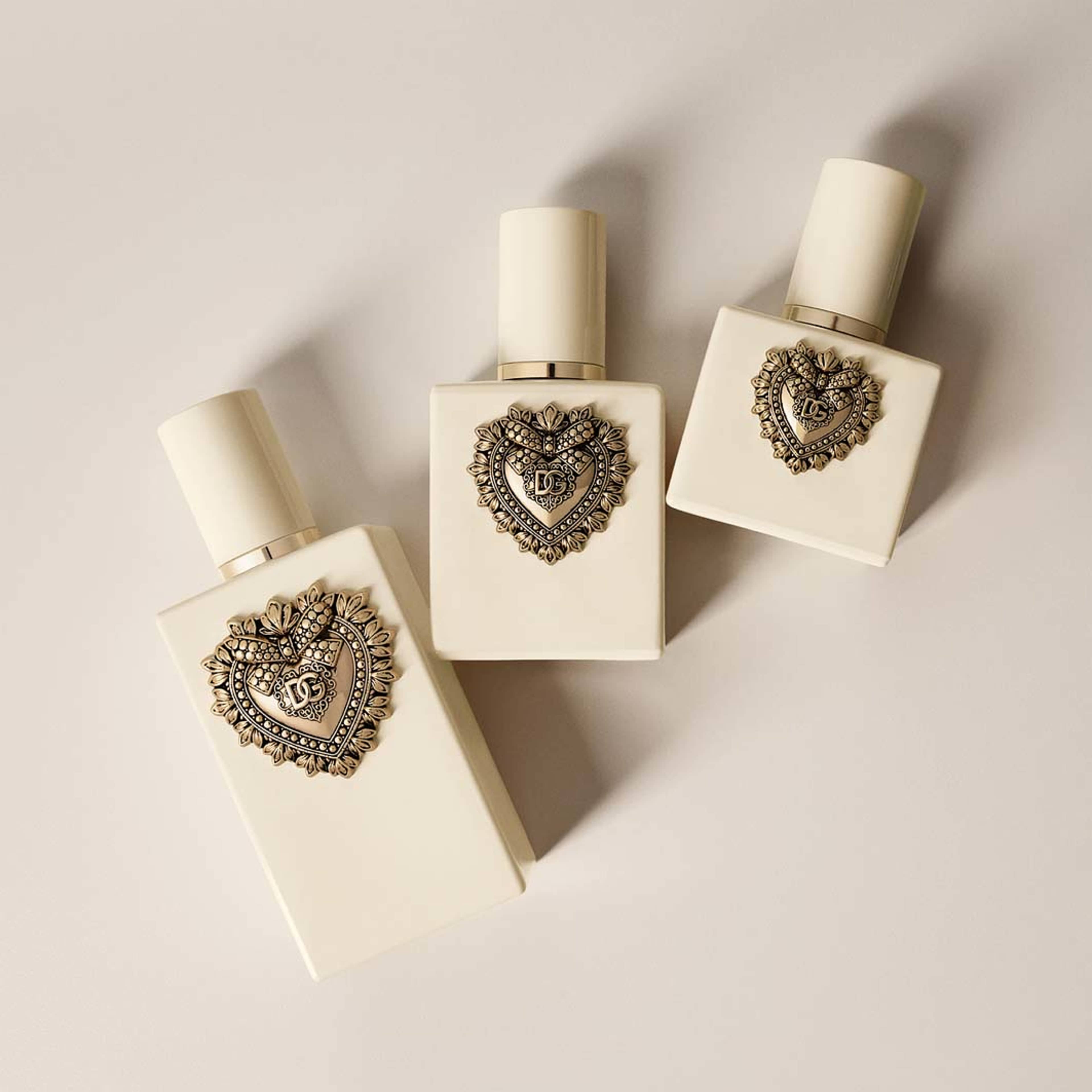 Your Devotion Eau de Parfum Intense, från Dolce & Gabbana. Klicka för att öppna bilden i stort format
