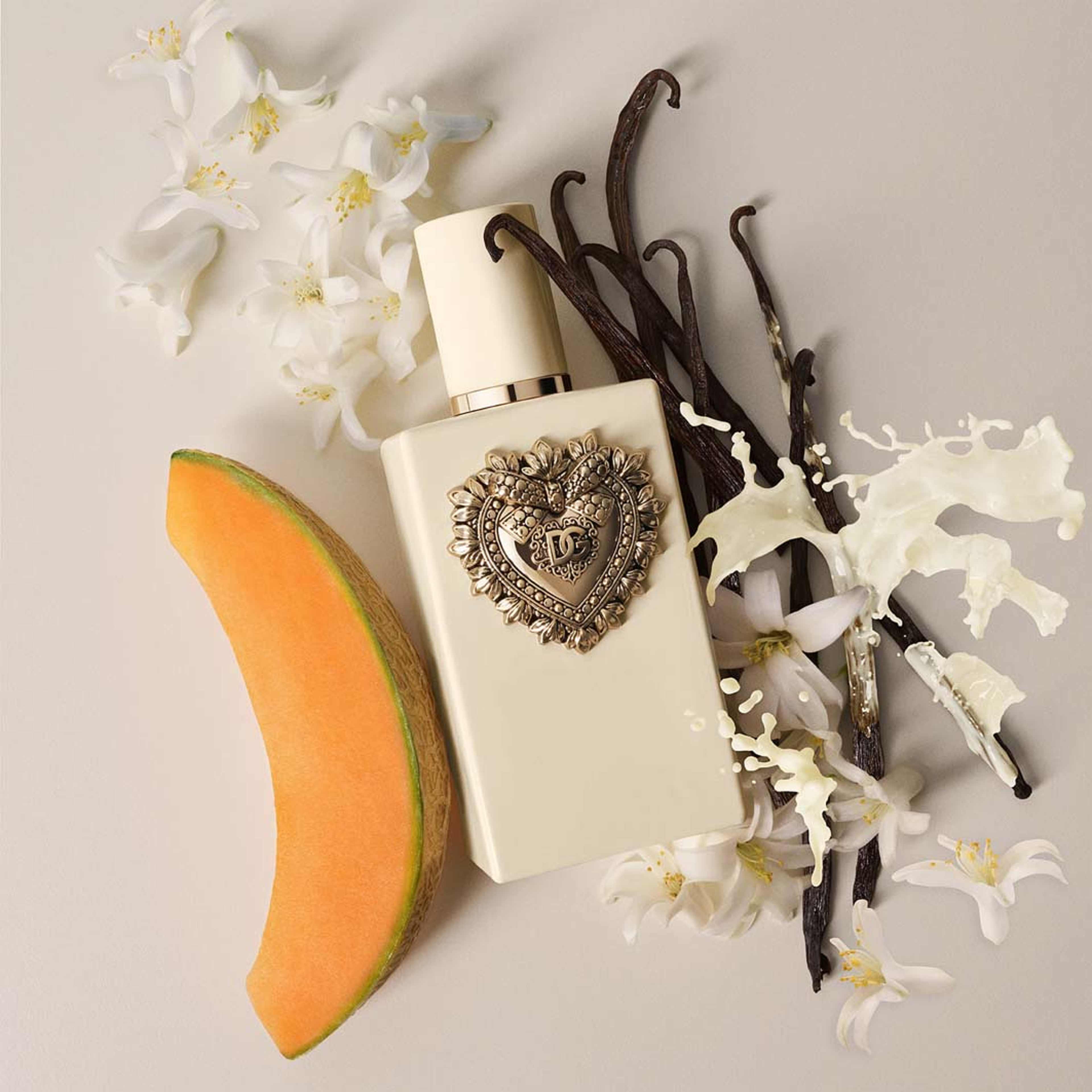 Your Devotion Eau de Parfum Intense, från Dolce & Gabbana. Klicka för att öppna bilden i stort format