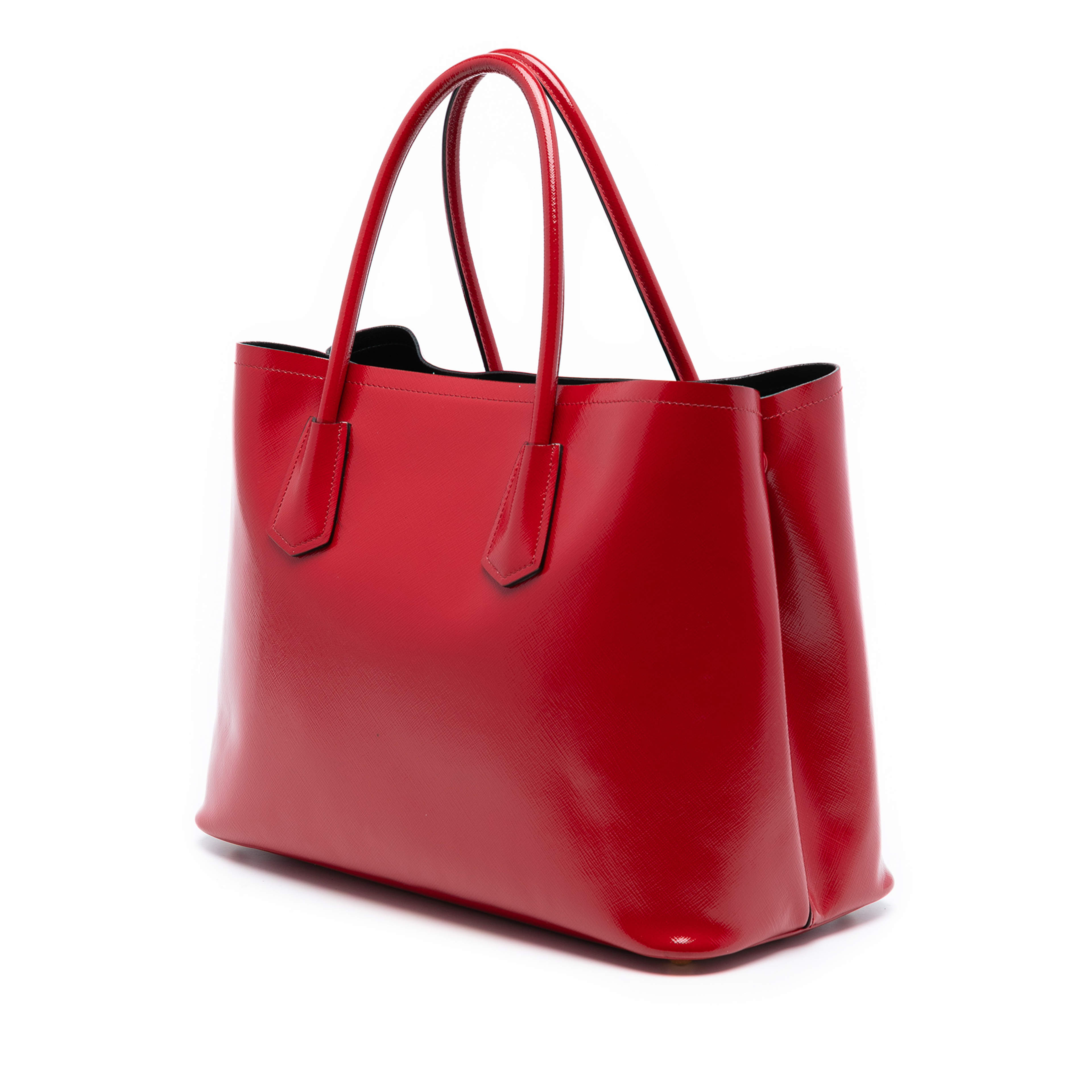 Prada Medium Saffiano Vernice Double Satchel, från Luxclusif, i färgen röd. Klicka för att öppna bilden i stort format