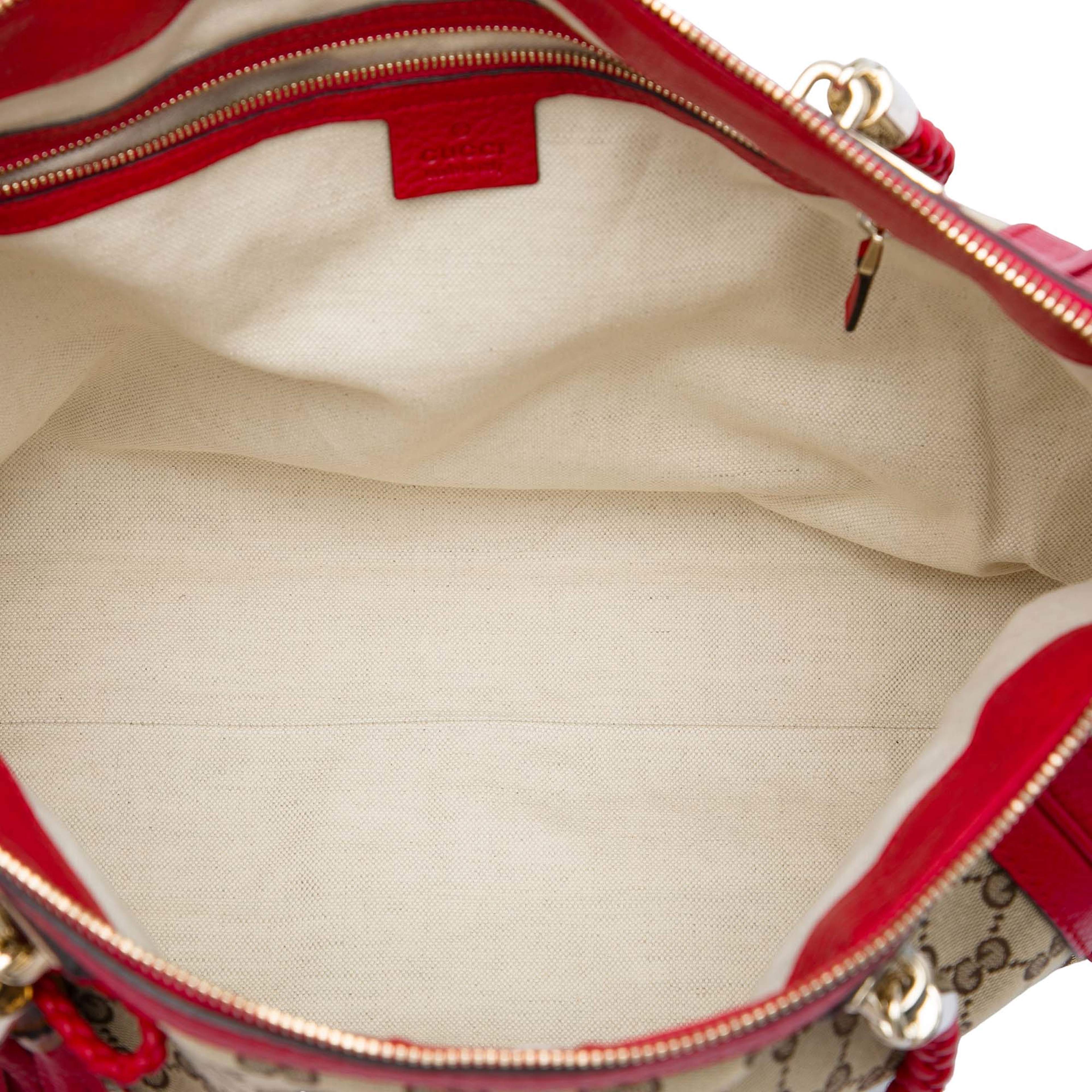 Gucci Gg Canvas Bella Convertible Tote, från Luxclusif, i färgen beige. Klicka för att öppna bilden i stort format