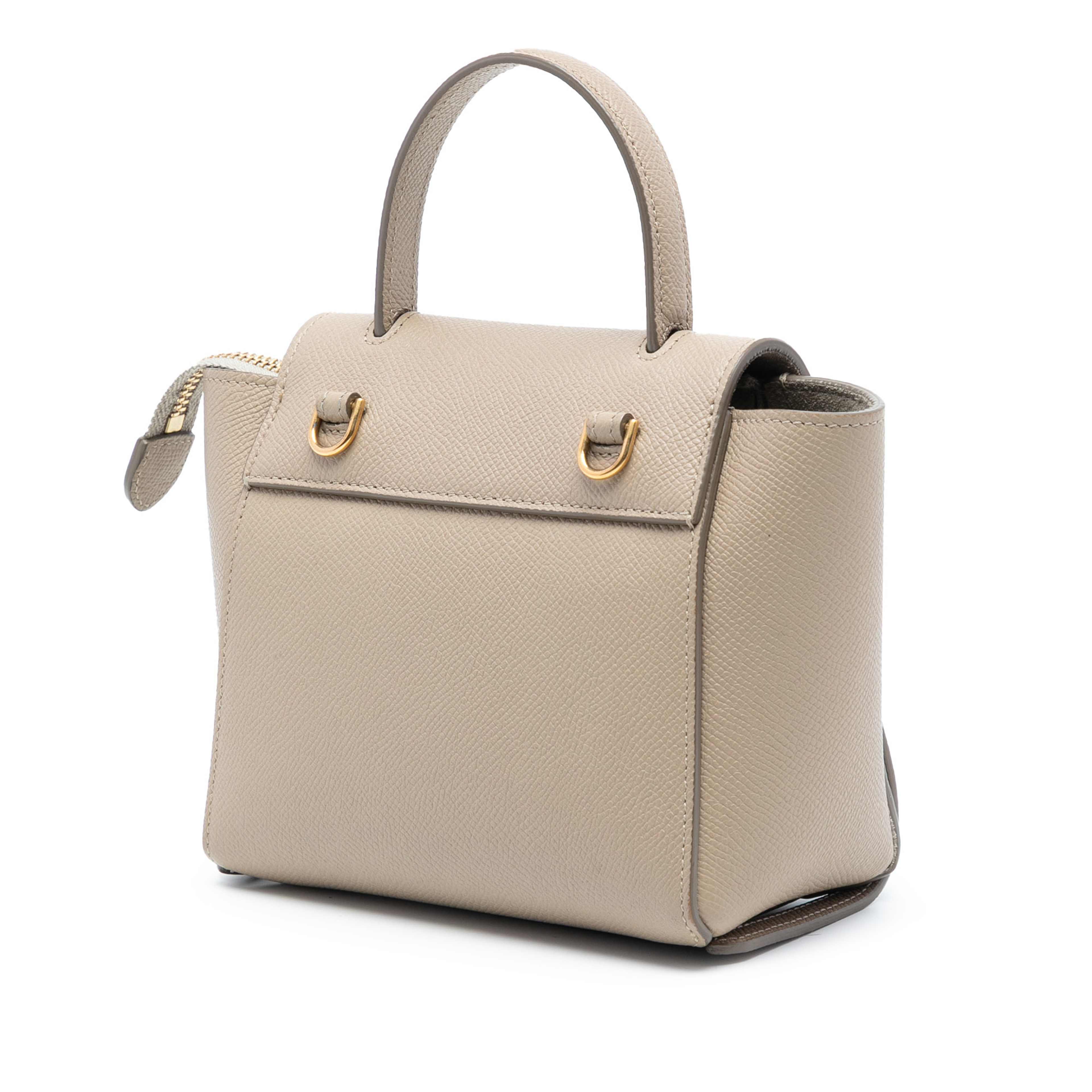 Celine Pico Grained Calfskin Belt Bag, från Luxclusif, i färgen beige. Klicka för att öppna bilden i stort format