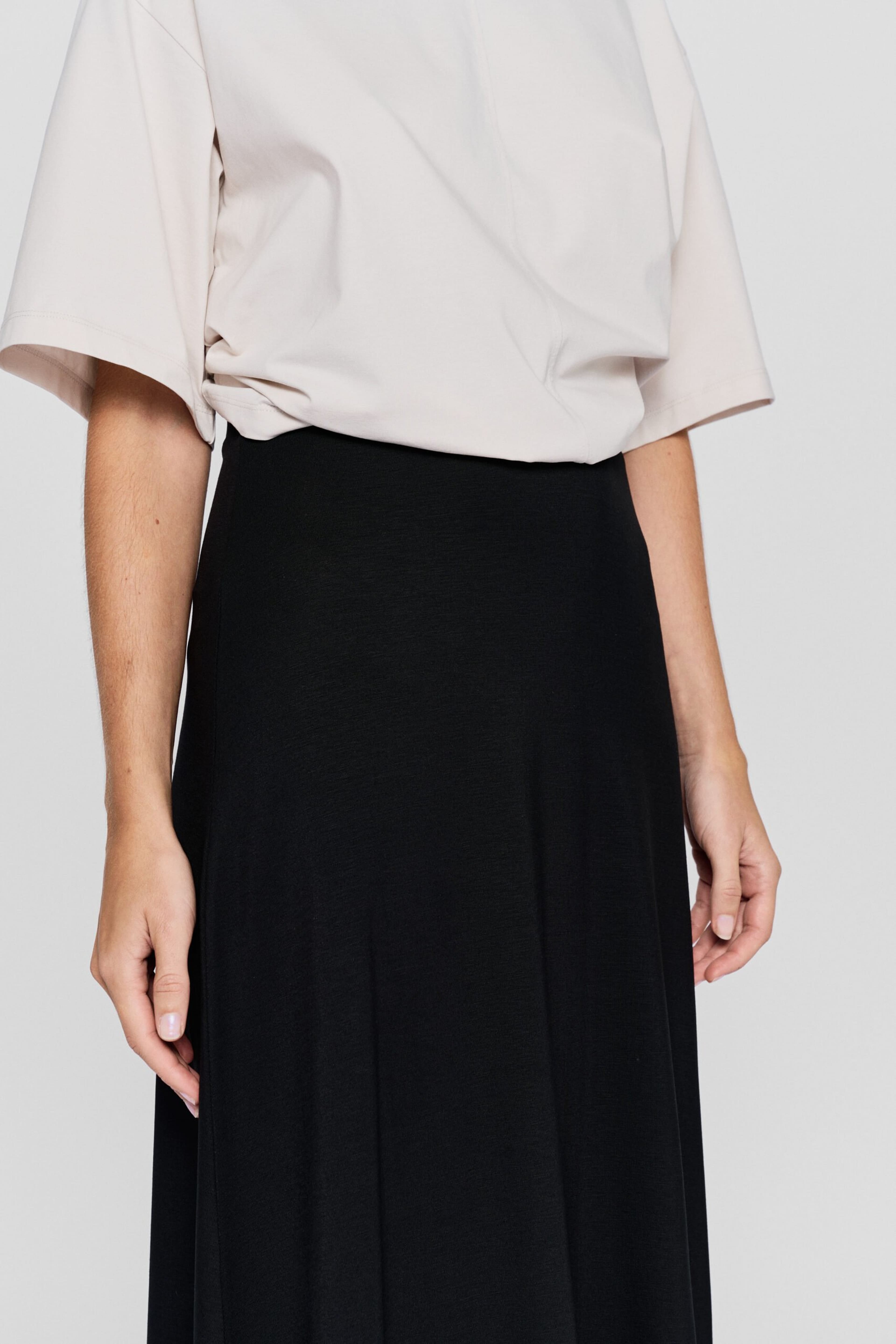 Grace Skirt - Black