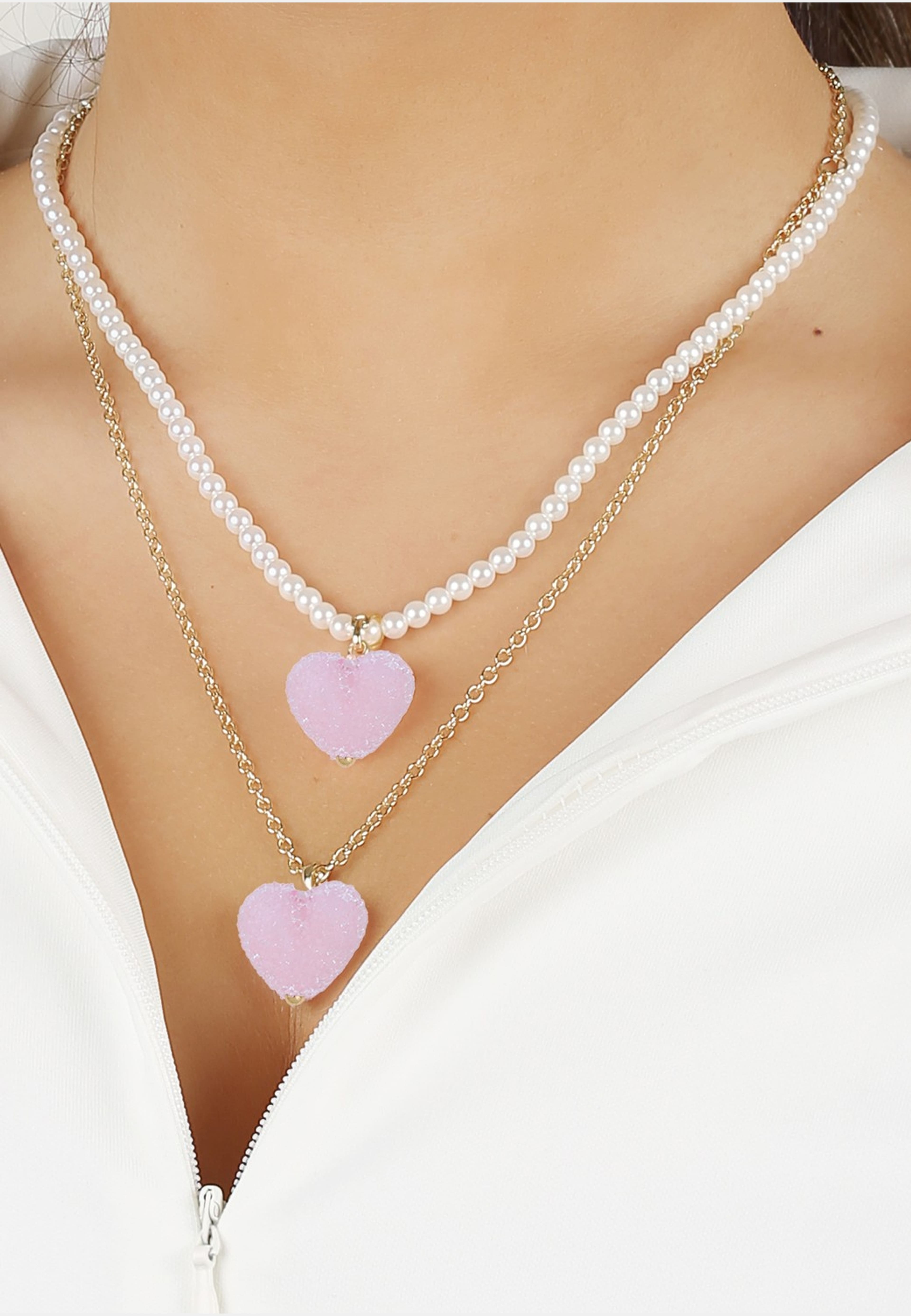 Sugar Hearts Pendant Pearl Neck 45