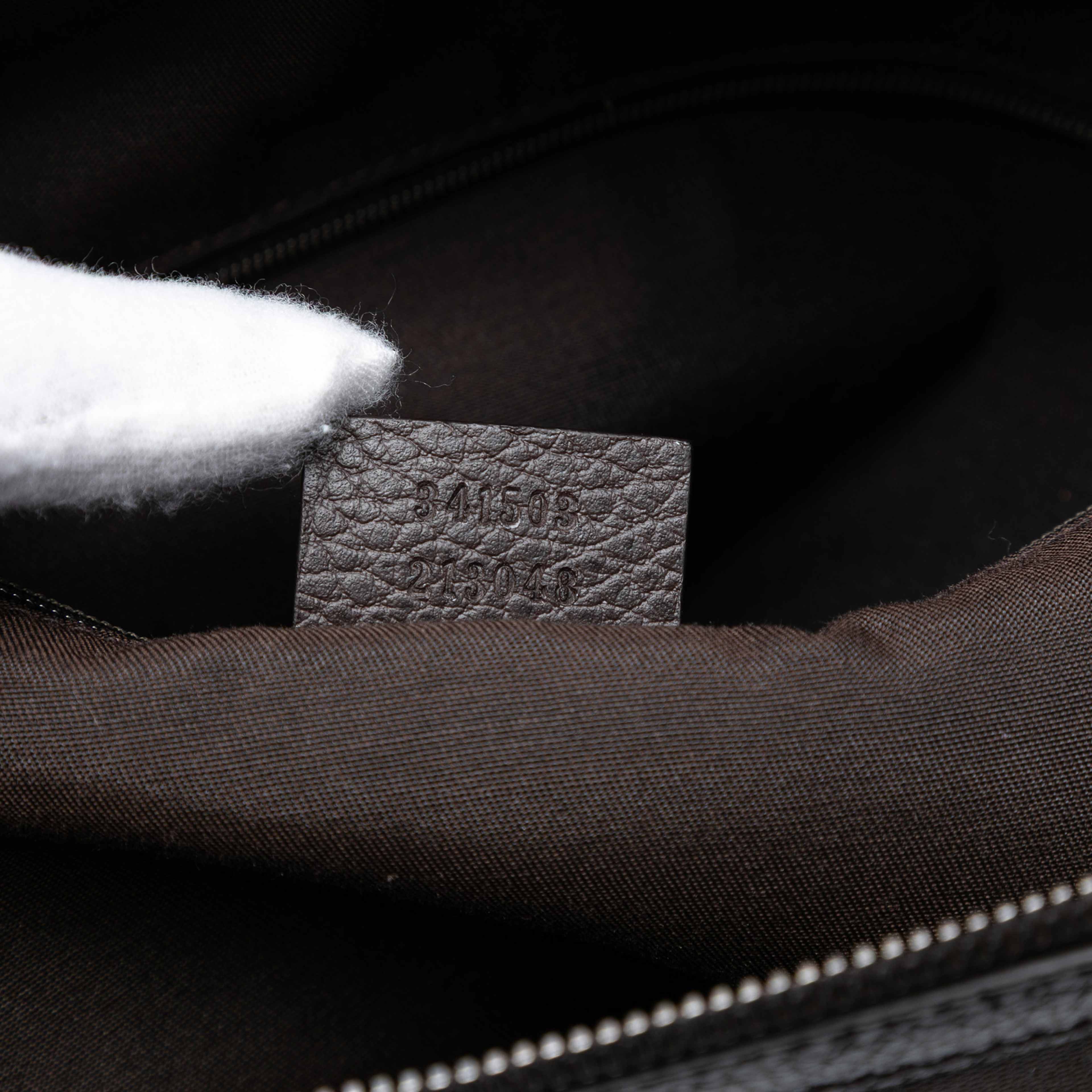 Gucci Gg Canvas Charm Dome Satchel, från Luxclusif, i färgen dark brown. Klicka för att öppna bilden i stort format