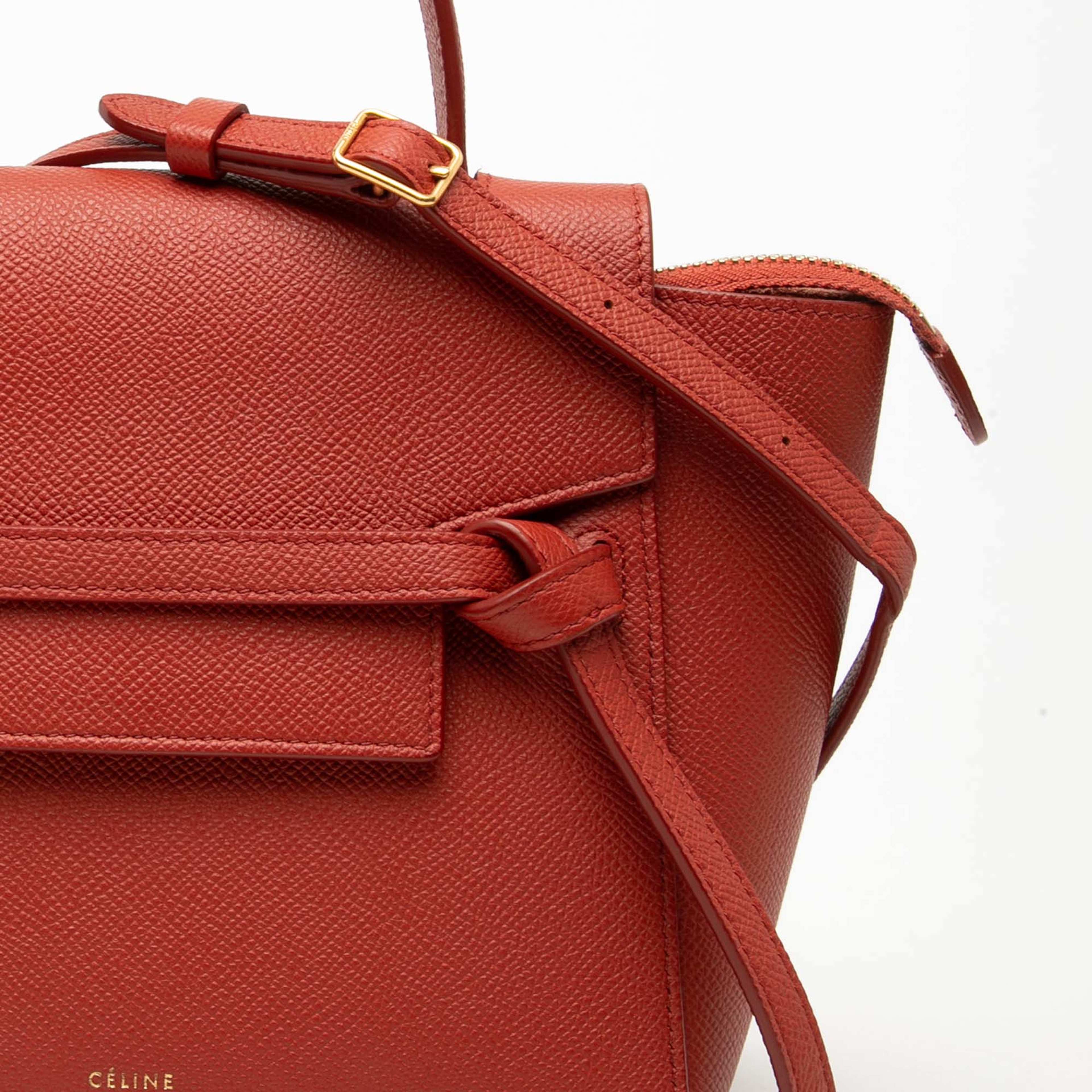 Celine Nano Grained Calfskin Belt Bag, från Luxclusif, i färgen röd. Klicka för att öppna bilden i stort format