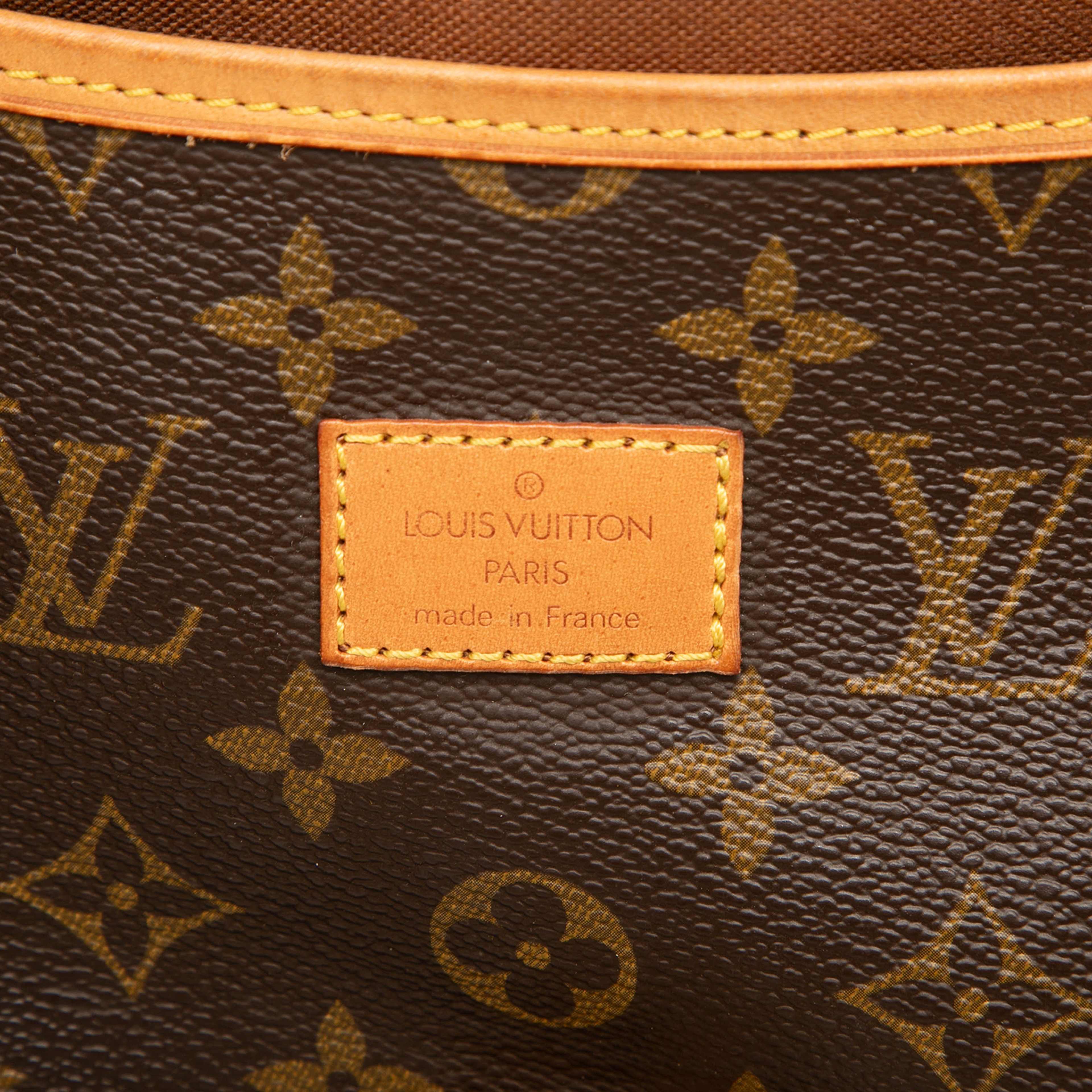 Louis Vuitton Monogram Saumur 35, från Luxclusif, i färgen brun. Klicka för att öppna bilden i stort format