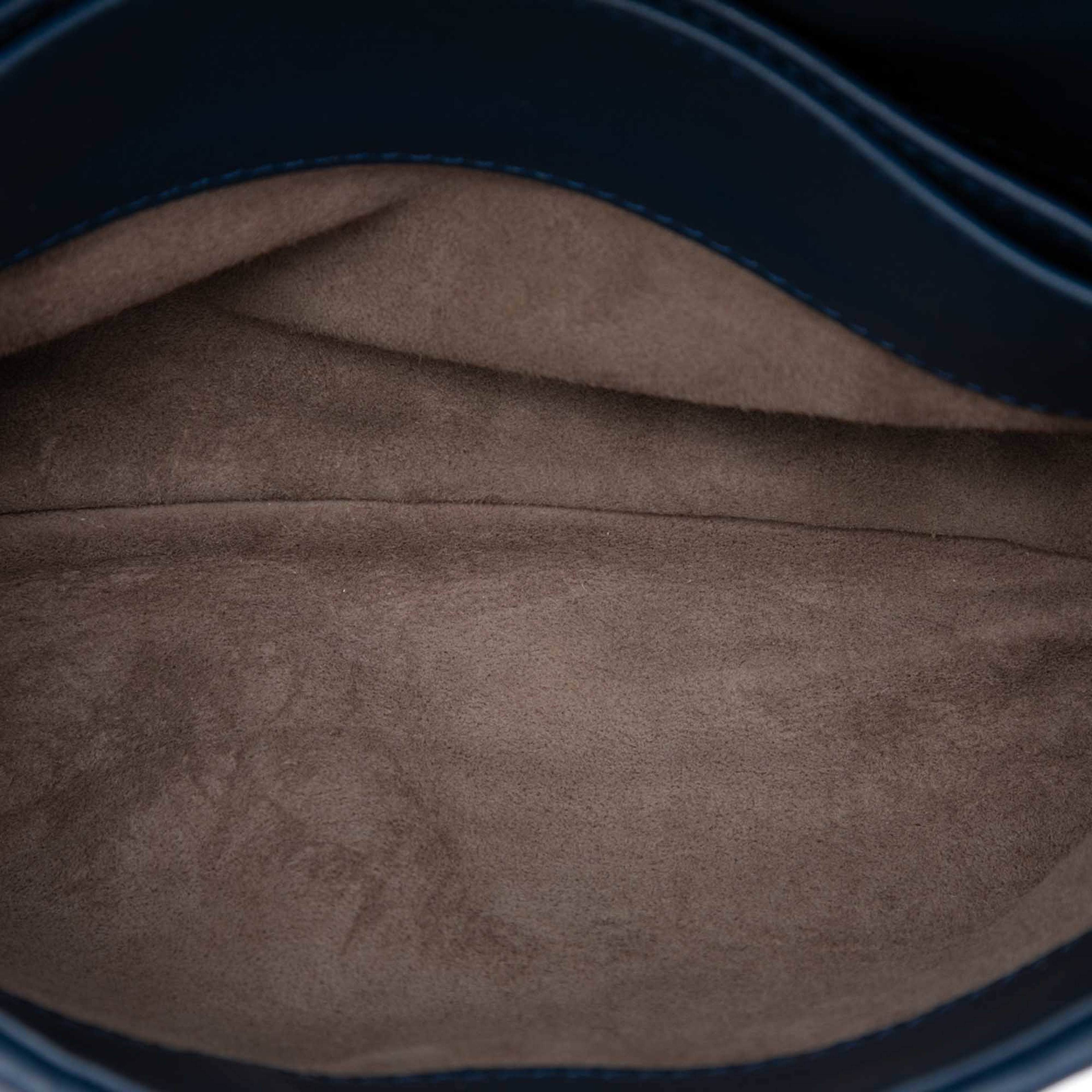 Bottega Veneta Baby Nappa Intrecciato Olimpia Crossbody, från Luxclusif, i färgen blå. Klicka för att öppna bilden i stort format