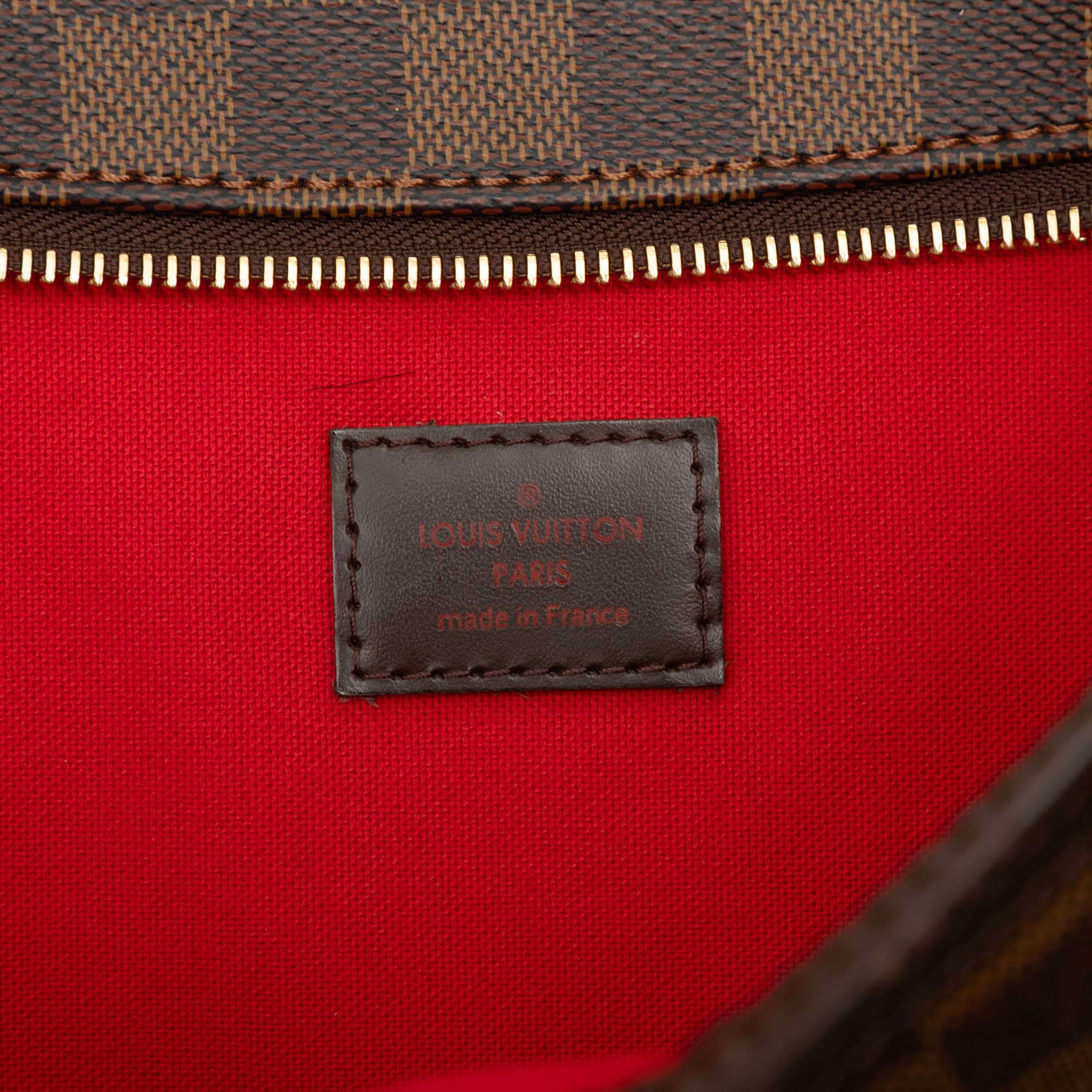 Louis Vuitton Damier Ebene Bloomsbury Gm, från Luxclusif, i färgen brown. Klicka för att öppna bilden i stort format