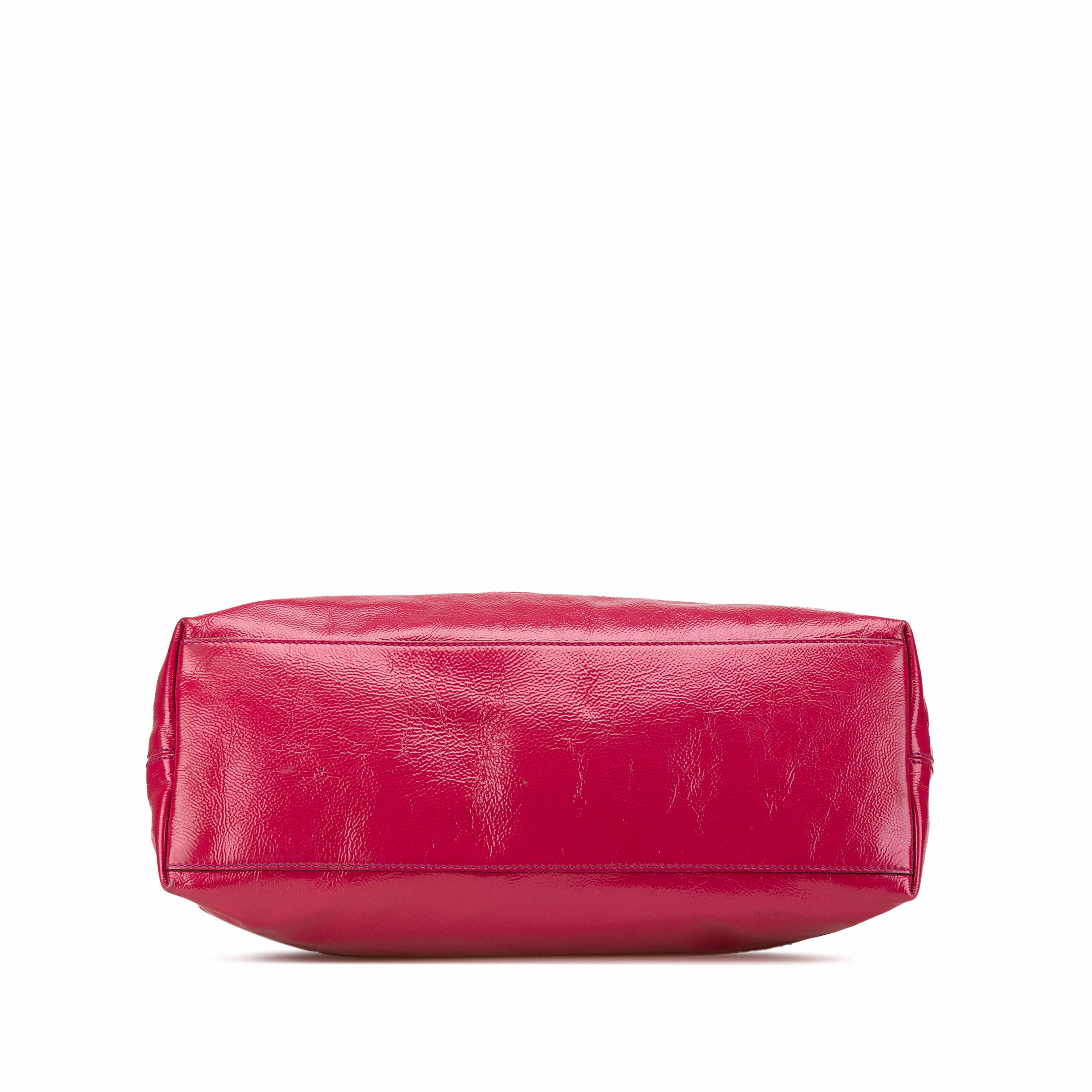 Gucci Medium Patent Soho Chain Tote