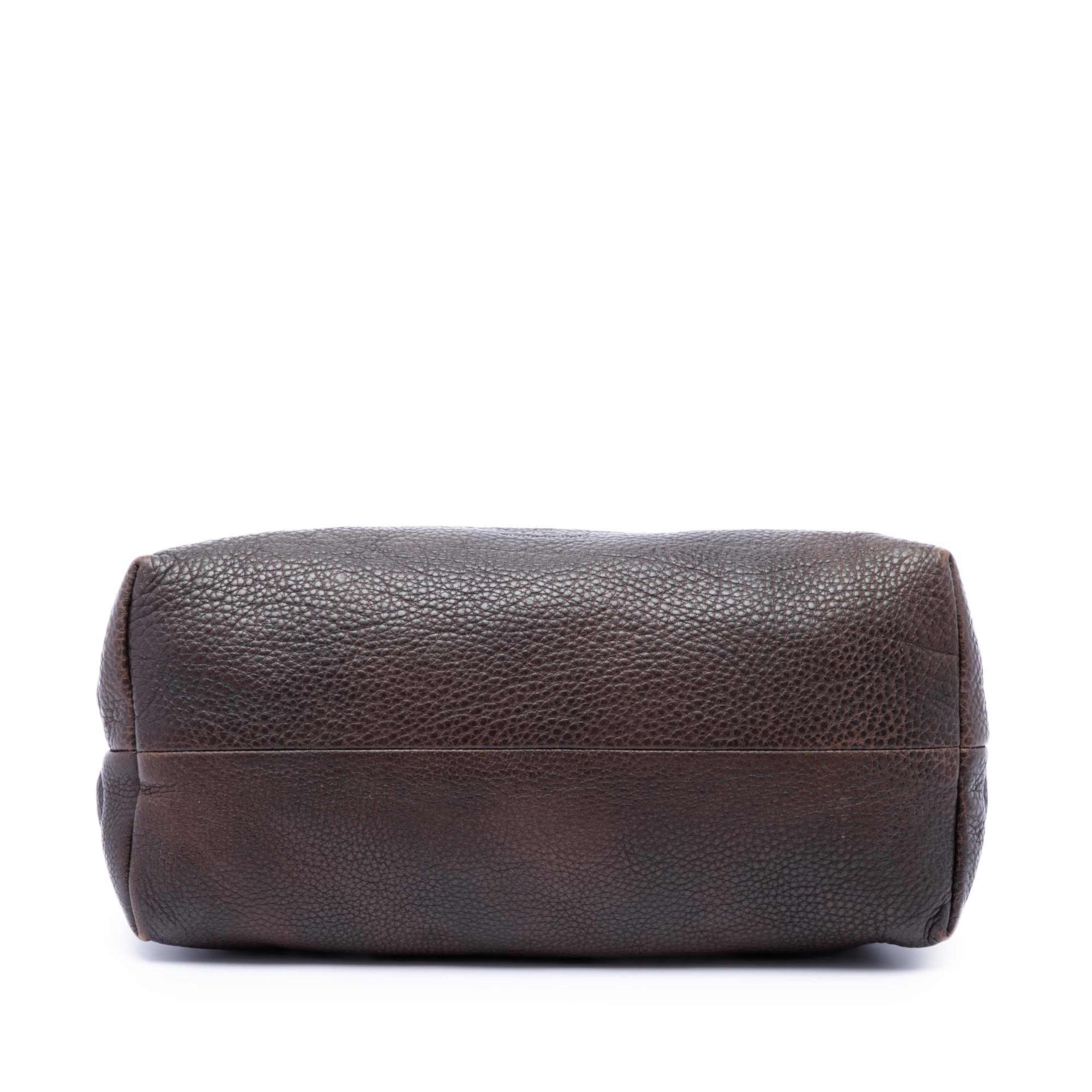 Gucci Gg Canvas Laidback Crafty Handbag, från Luxclusif, i färgen beige. Klicka för att öppna bilden i stort format