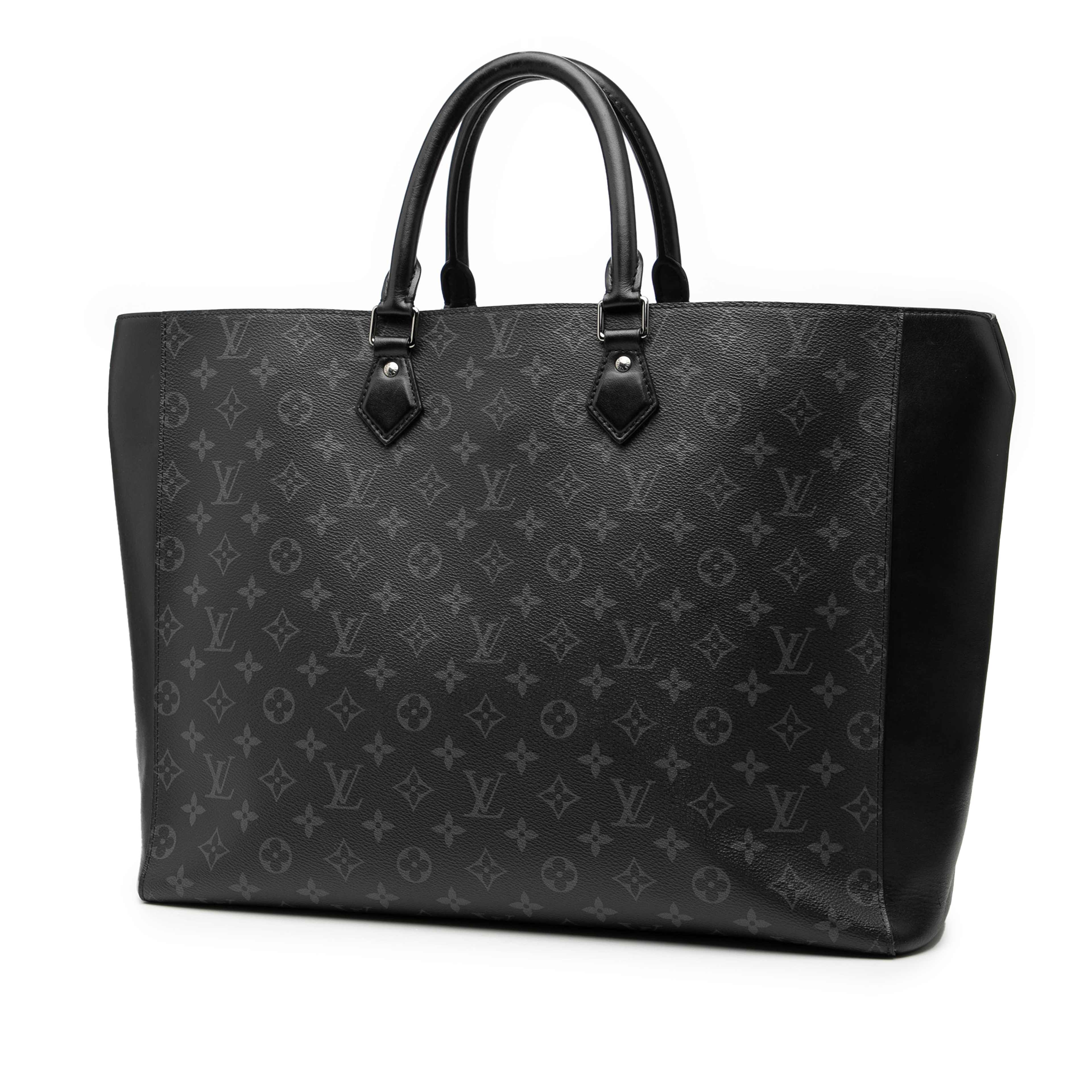 Louis Vuitton Monogram Eclipse Grand Sac Tote, från Luxclusif, i färgen black. Klicka för att öppna bilden i stort format