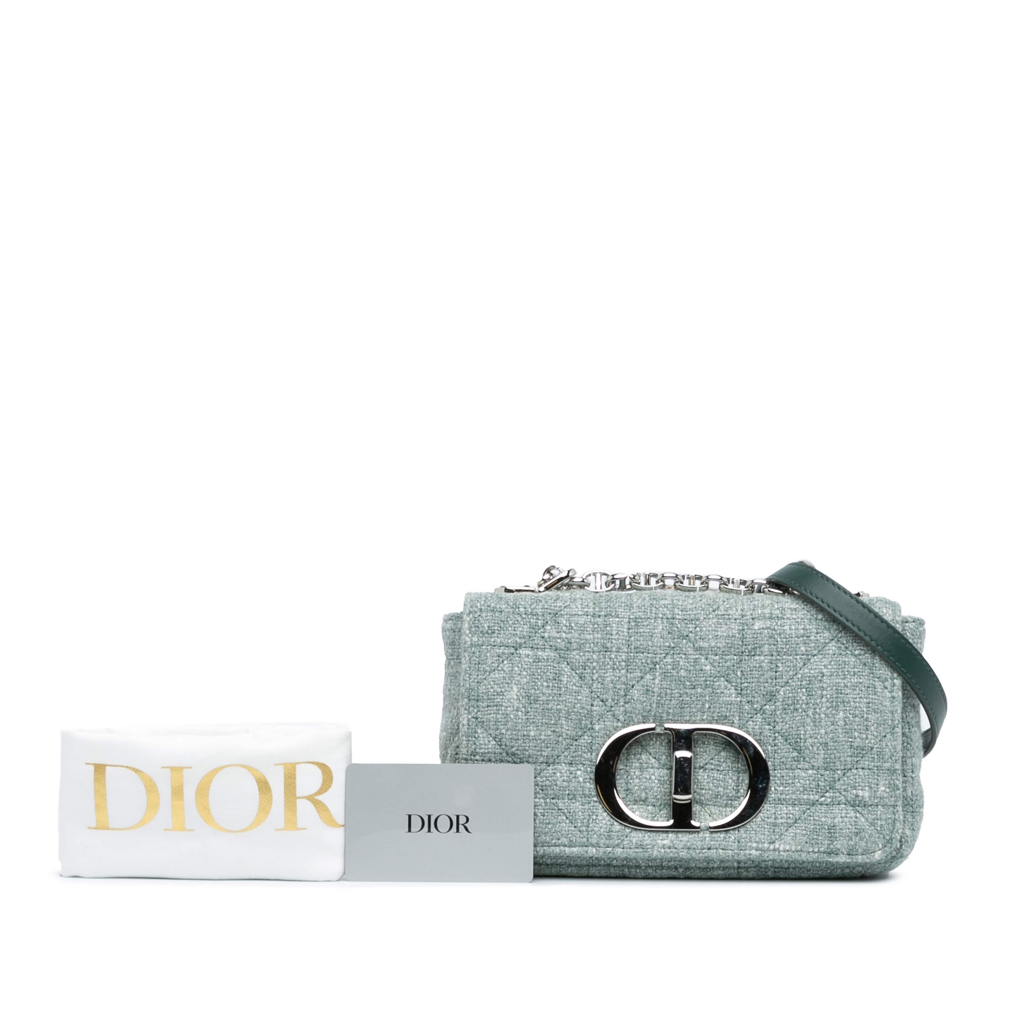 Dior Small Tweed Macrocannage Caro Bag, från Luxclusif, i färgen grön. Klicka för att öppna bilden i stort format