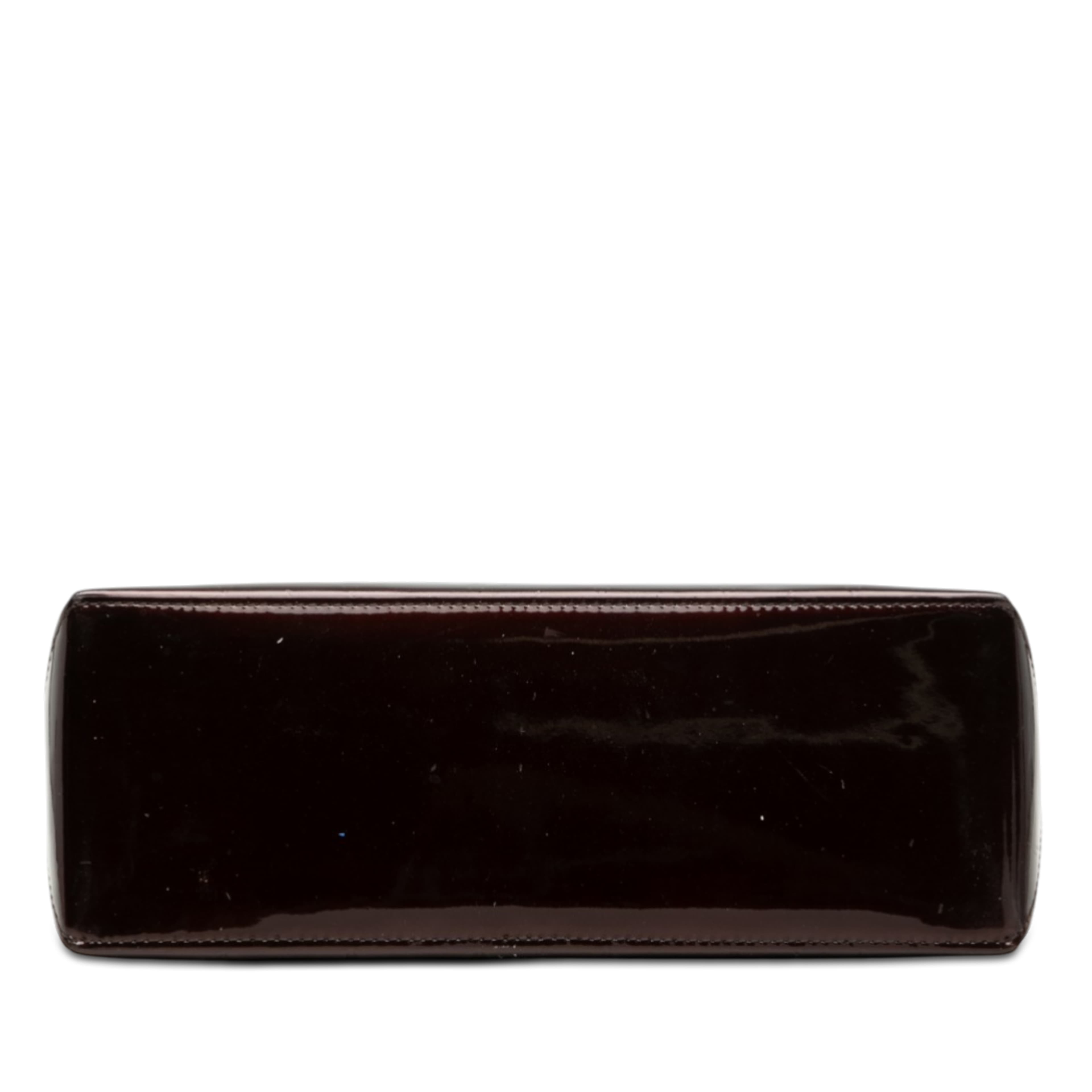 Louis Vuitton Monogram Vernis Wilshire Pm, från Luxclusif, i färgen purple. Klicka för att öppna bilden i stort format