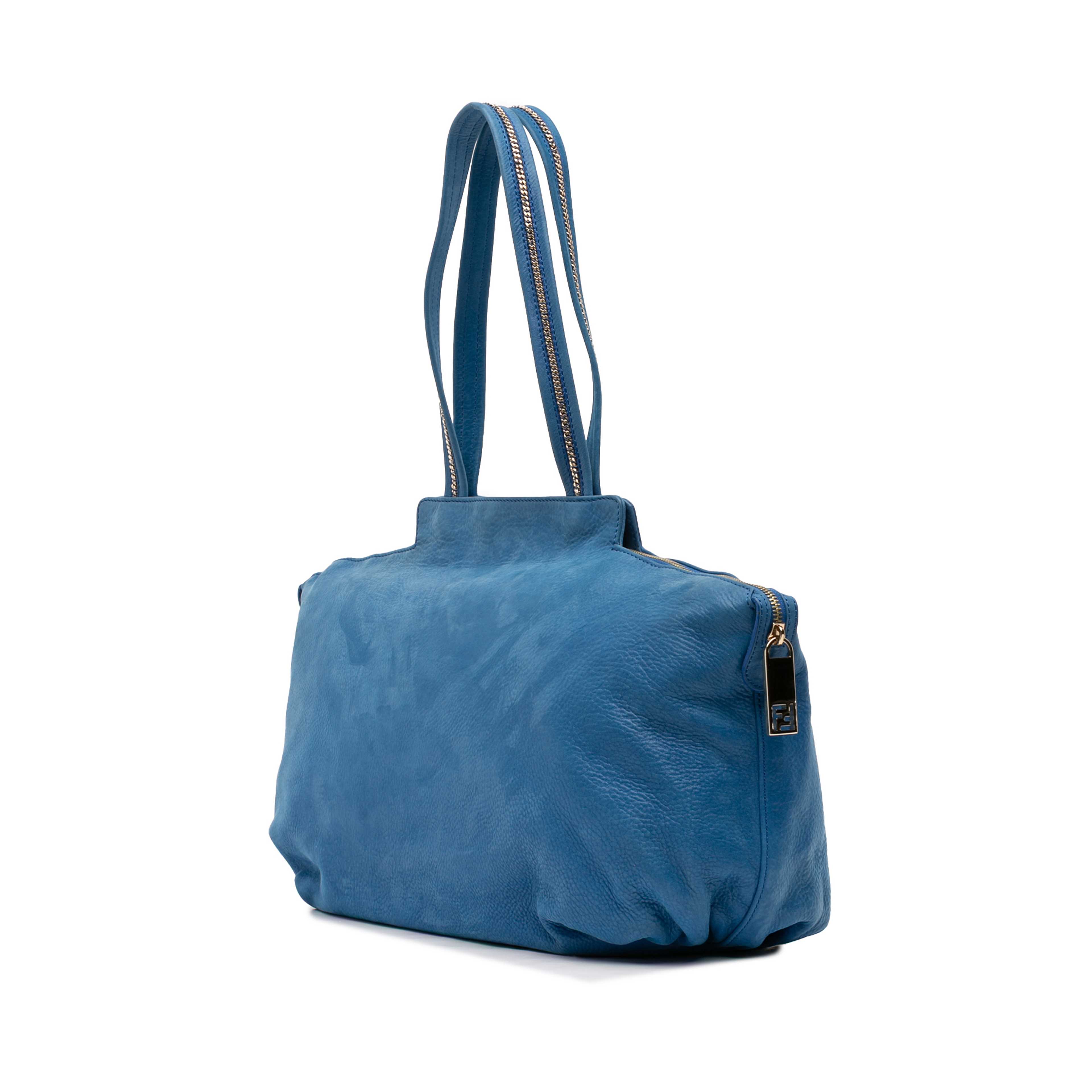 Fendi Medium Ff Nubuck Chains Tote, från Luxclusif, i färgen blue. Klicka för att öppna bilden i stort format