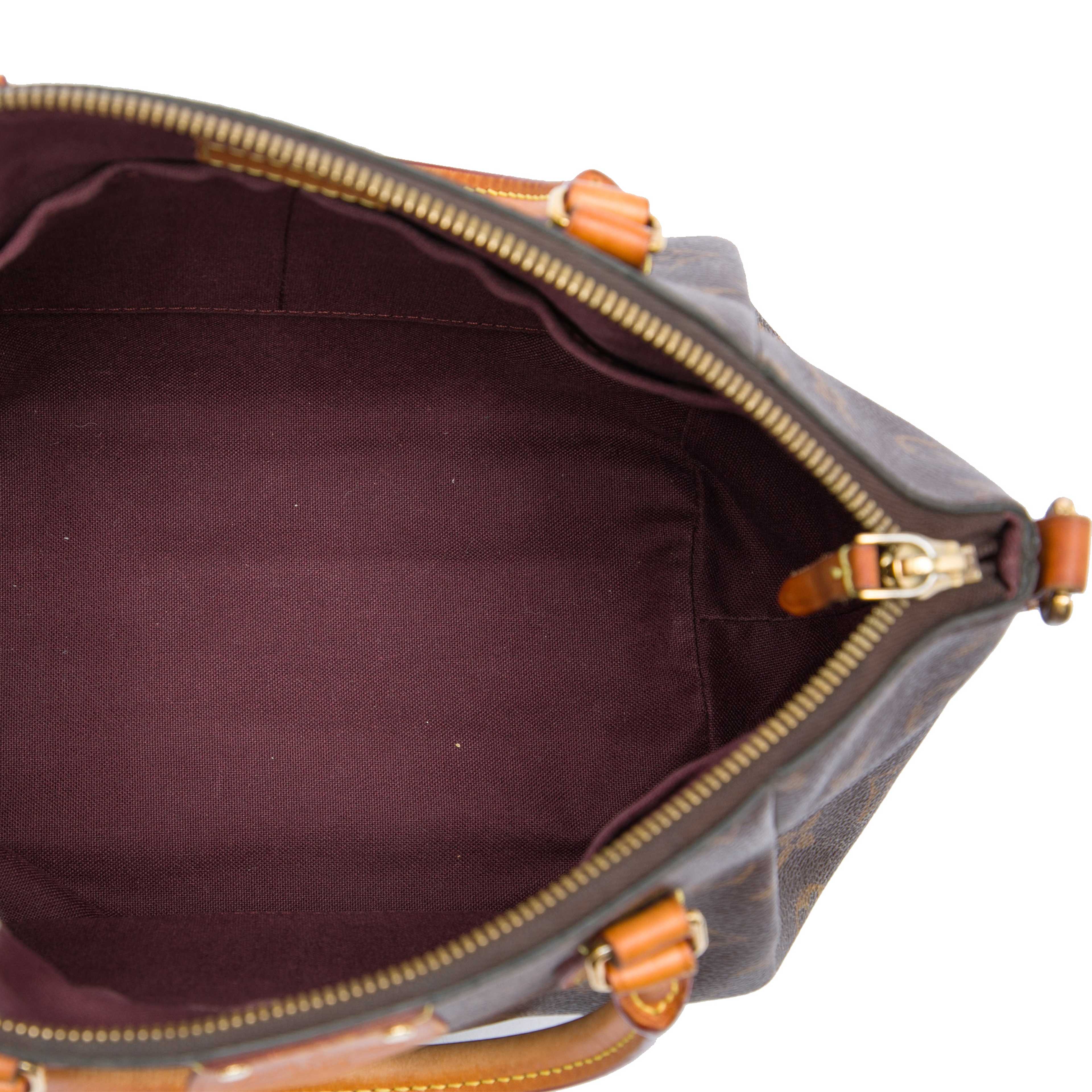 Louis Vuitton Monogram Turenne Pm, från Luxclusif, i färgen brun. Klicka för att öppna bilden i stort format