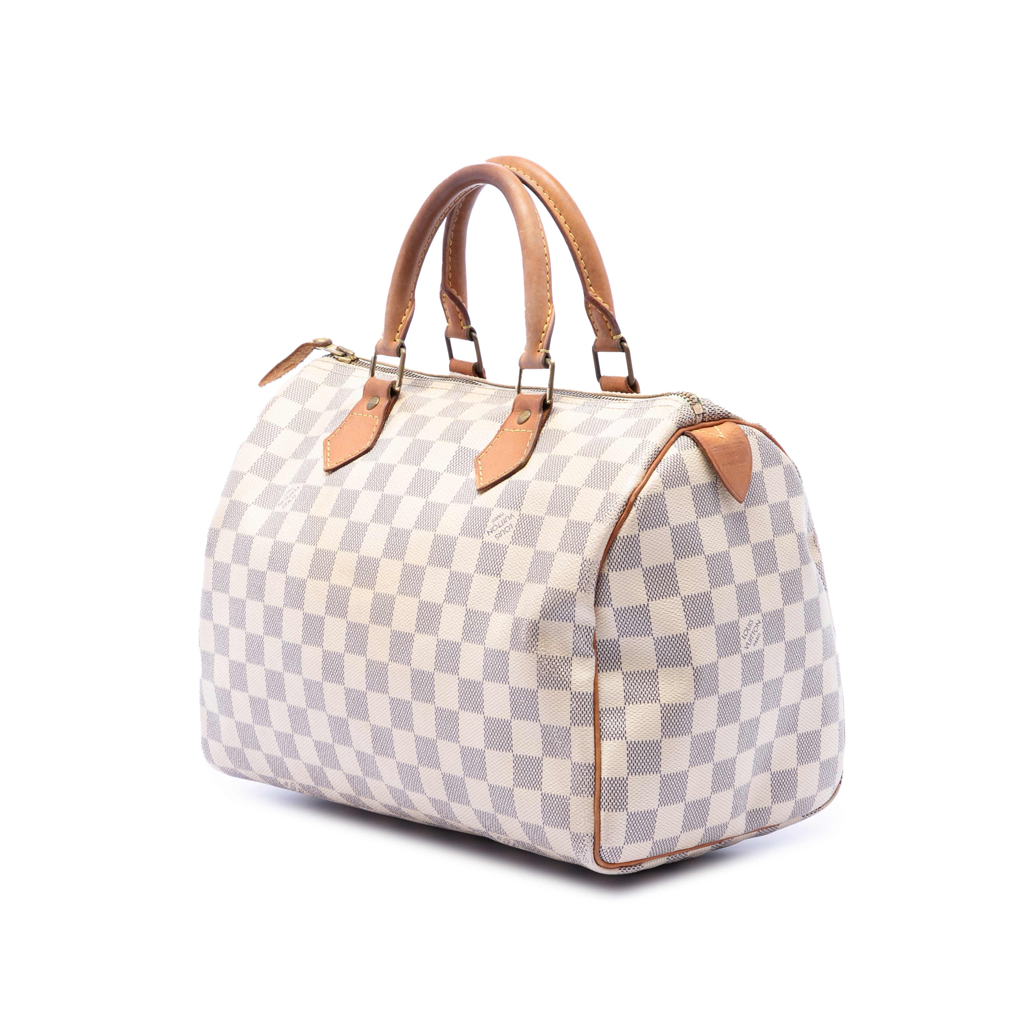 Louis Vuitton Damier Azur Speedy 30, från Luxclusif, i färgen vit. Klicka för att öppna bilden i stort format