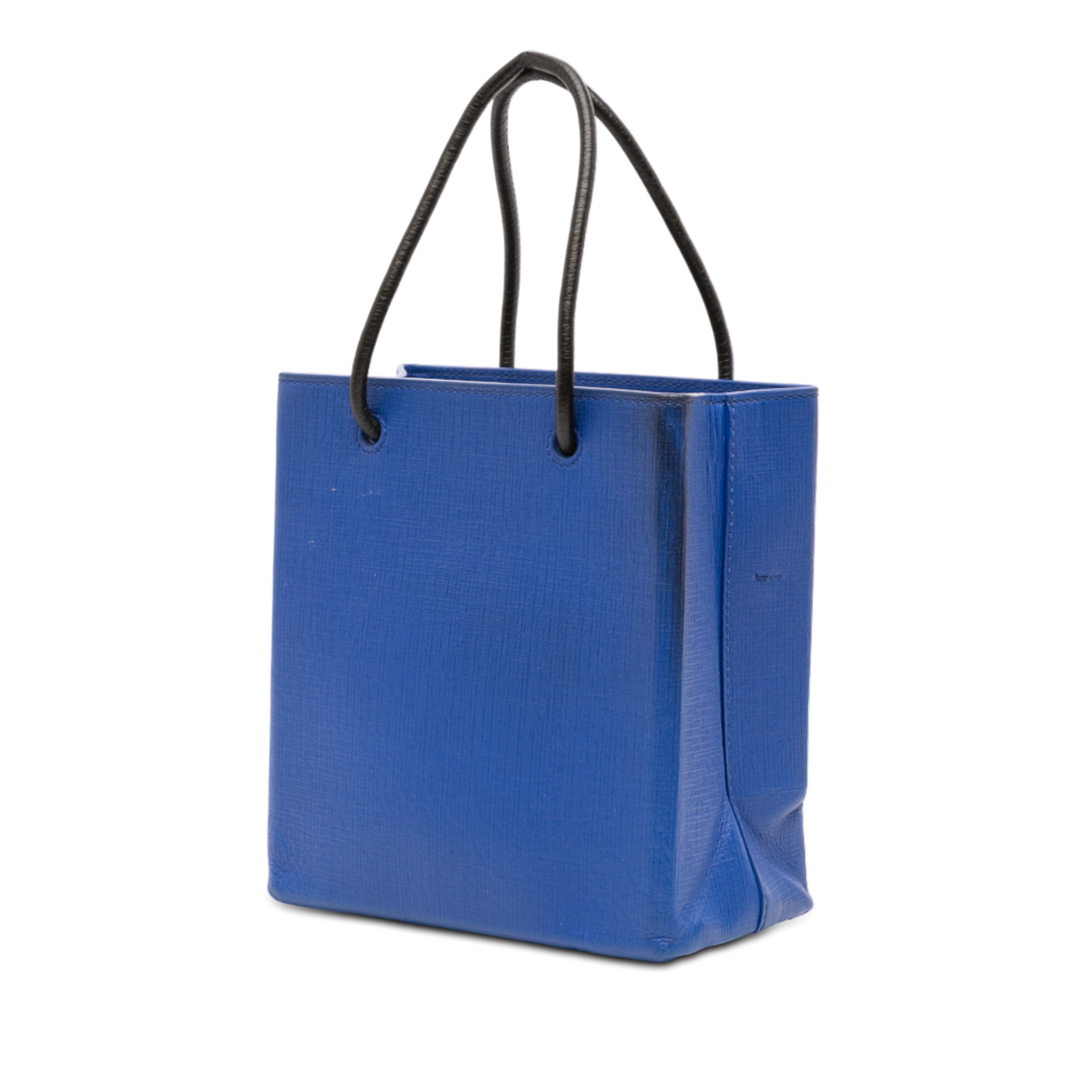 Balenciaga Xxs Leather Logo Shopping Tote, från Luxclusif, i färgen blue. Klicka för att öppna bilden i stort format