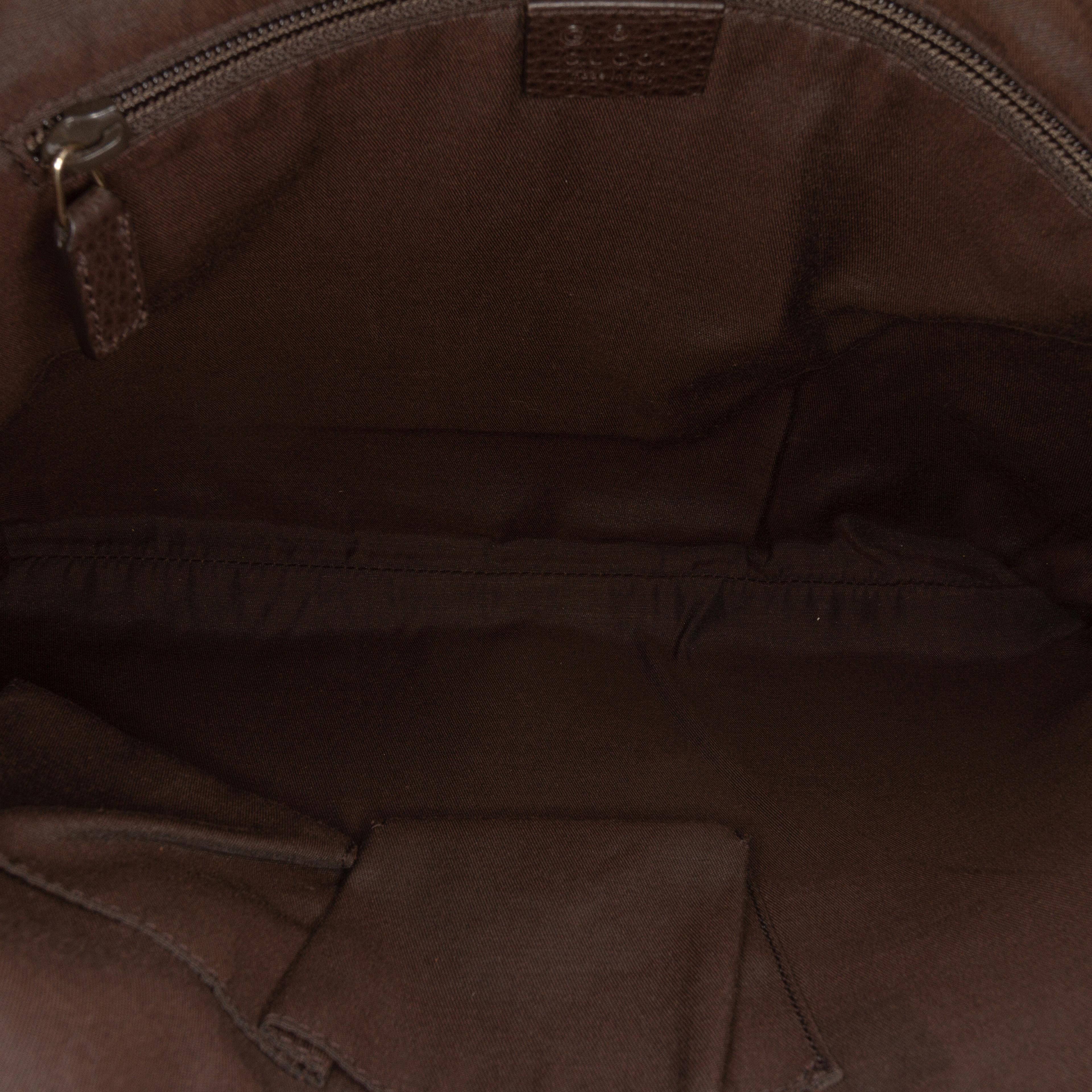 Gucci Gg Crystal Crossbody, från Luxclusif, i färgen beige. Klicka för att öppna bilden i stort format