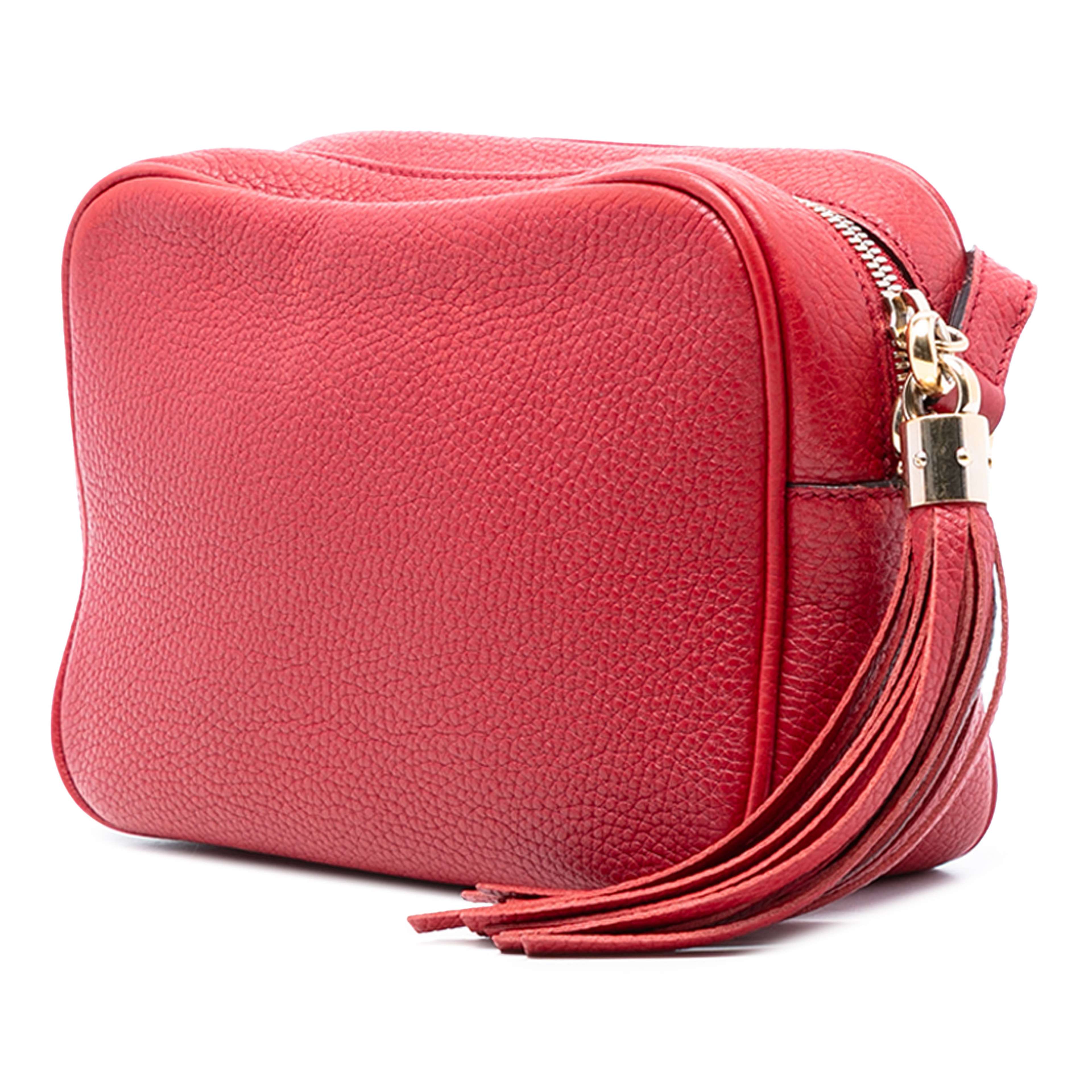 Gucci Leather Soho Disco Crossbody, från Luxclusif, i färgen röd. Klicka för att öppna bilden i stort format