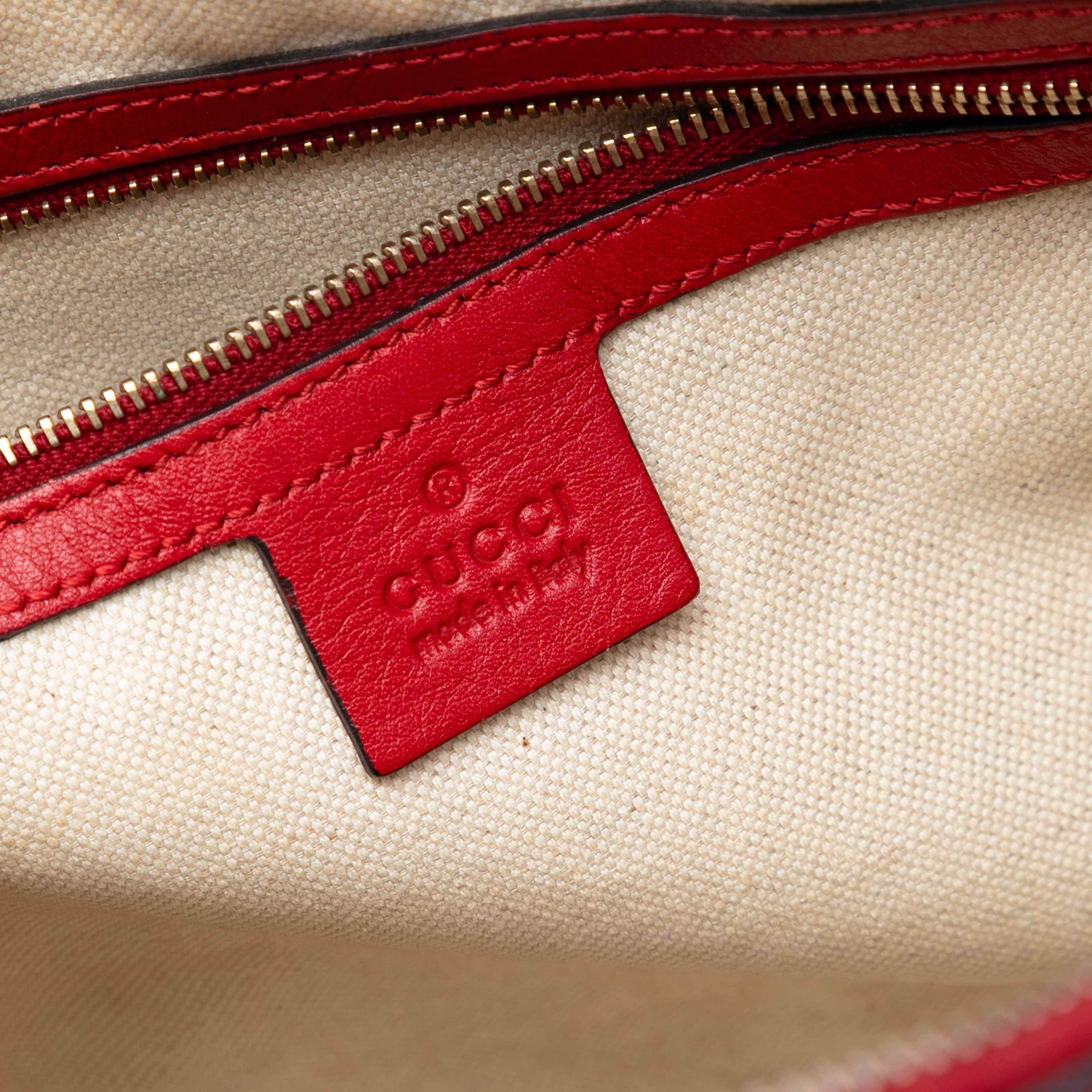 Gucci Small Gg Supreme Nice Dome Satchel, från Luxclusif, i färgen beige. Klicka för att öppna bilden i stort format