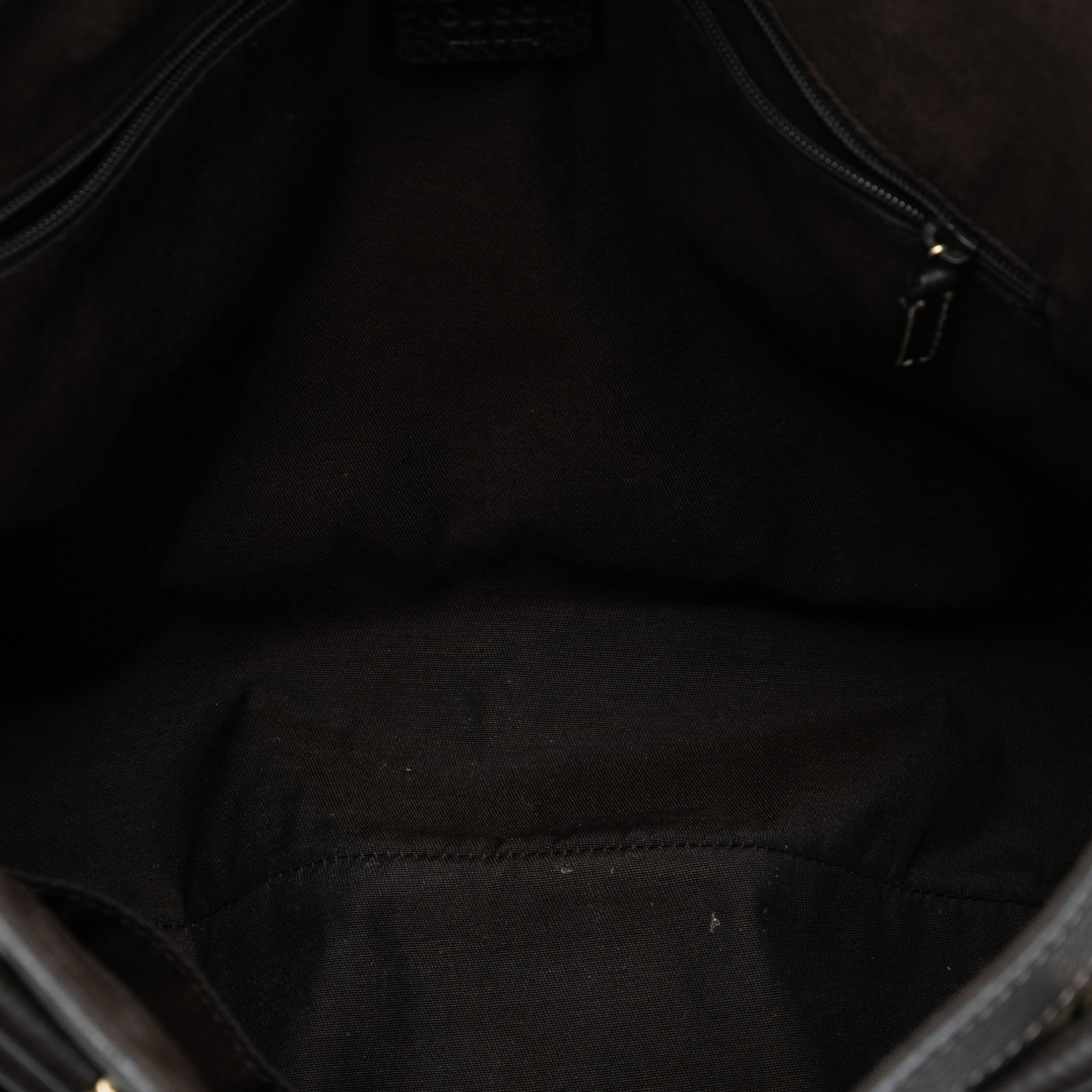 Gucci Gg Crystal Abbey D Ring Convertible Tote, från Luxclusif, i färgen beige. Klicka för att öppna bilden i stort format