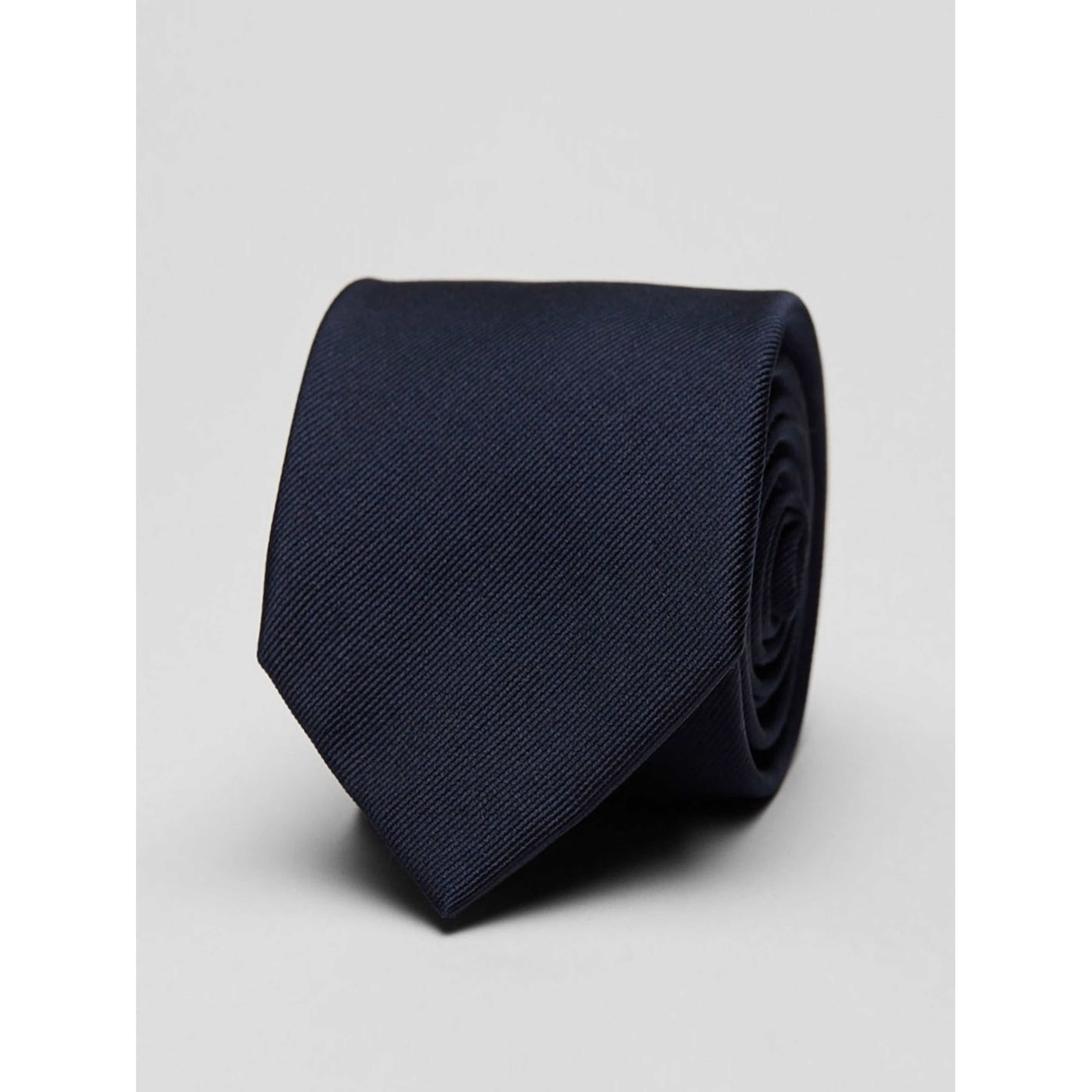 Tie Plain