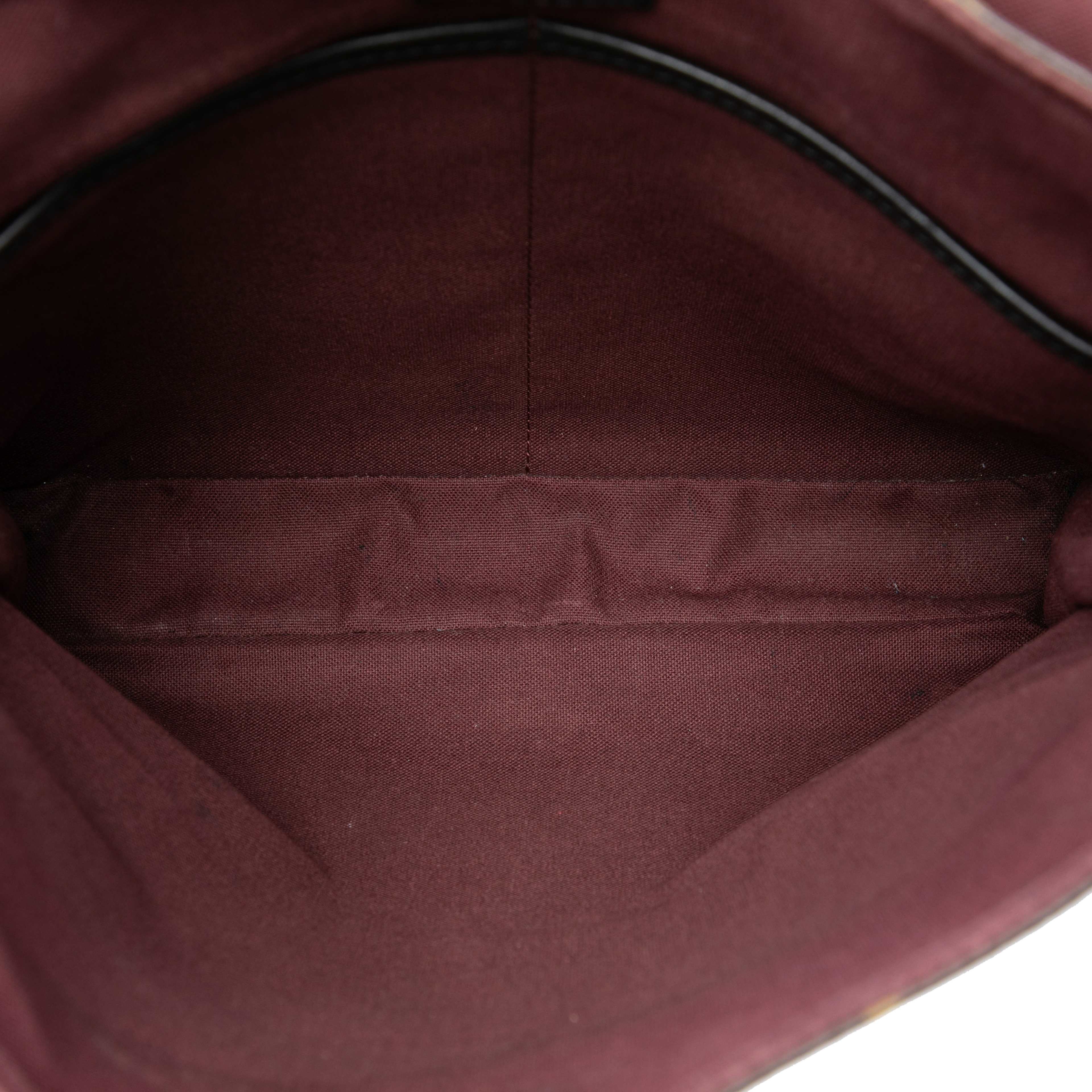 Louis Vuitton Monogram Macassar Bass Mm, från Luxclusif, i färgen brun. Klicka för att öppna bilden i stort format