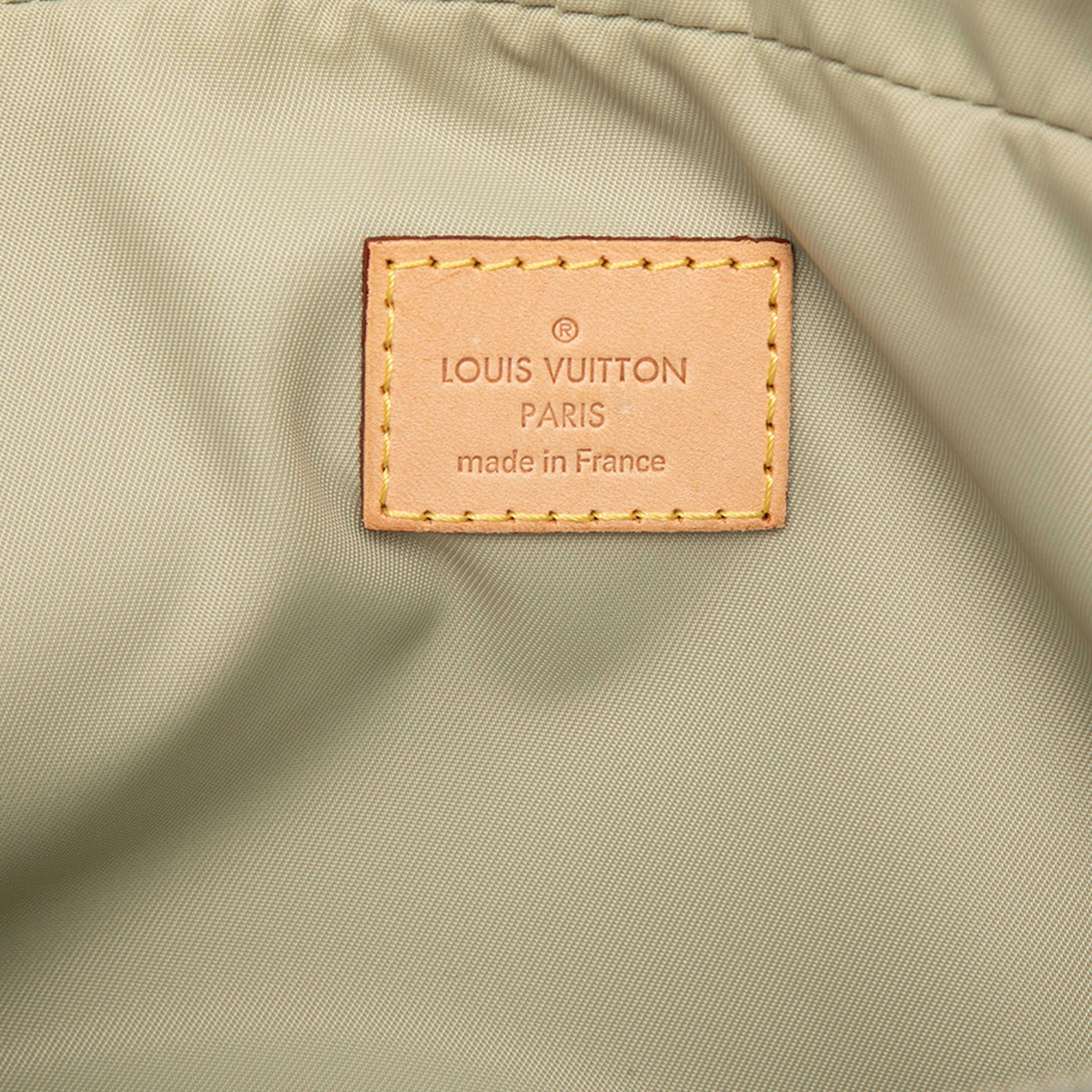 Louis Vuitton Damier Geant Acrobat, från Luxclusif, i färgen brown. Klicka för att öppna bilden i stort format