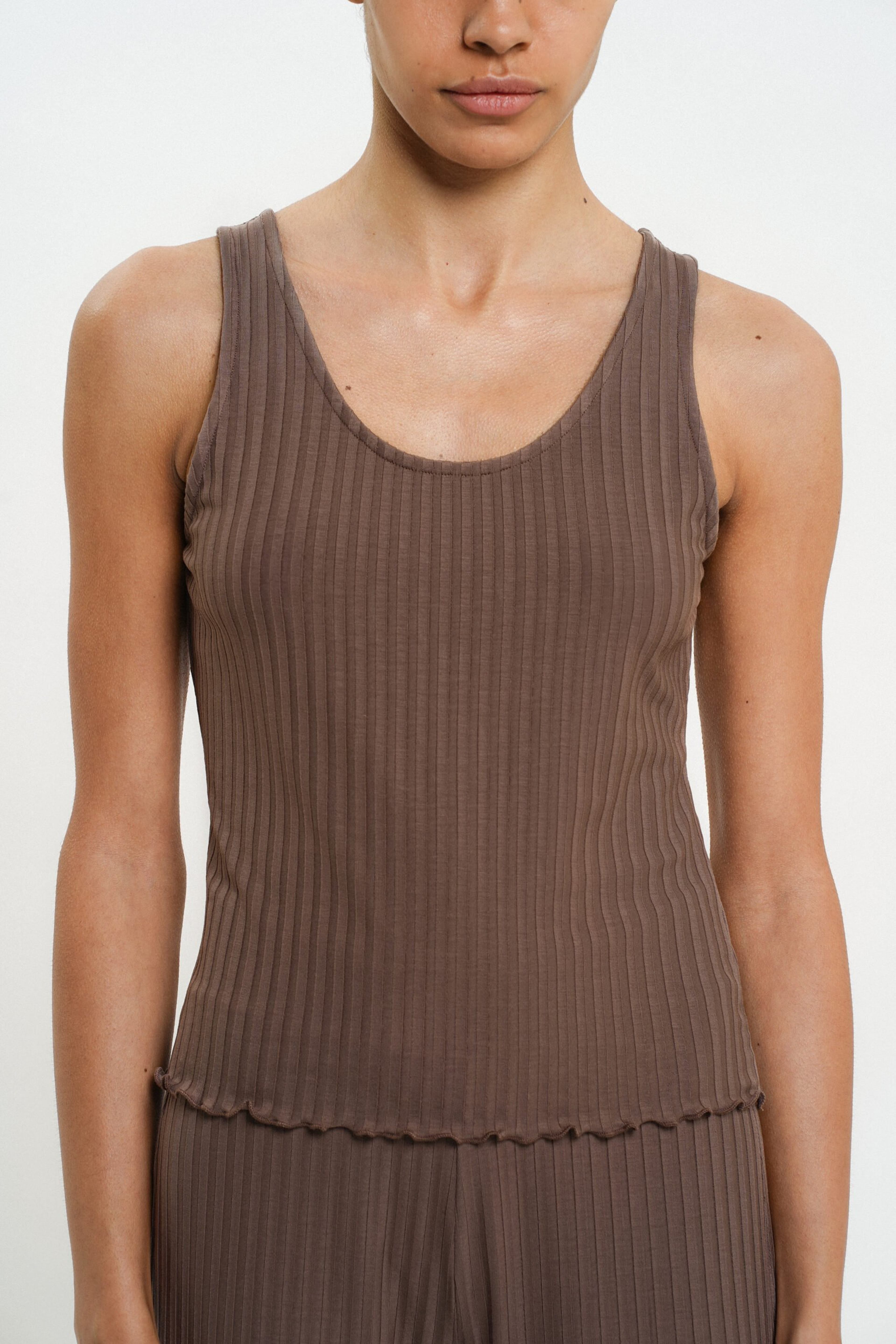 Chami Tank - Mole, från Residus, i färgen brown. Klicka för att öppna bilden i stort format