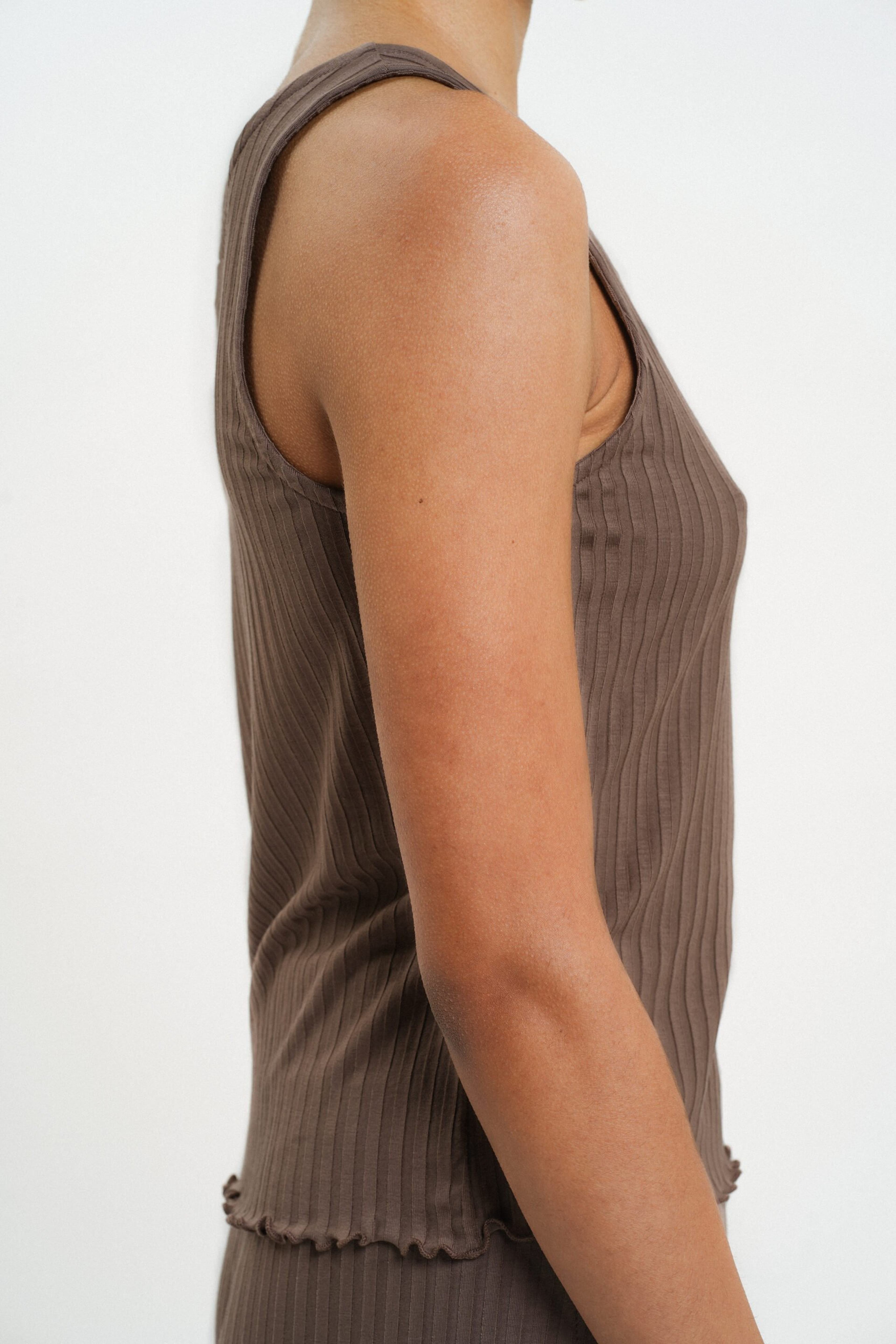 Chami Tank - Mole, från Residus, i färgen brown. Klicka för att öppna bilden i stort format