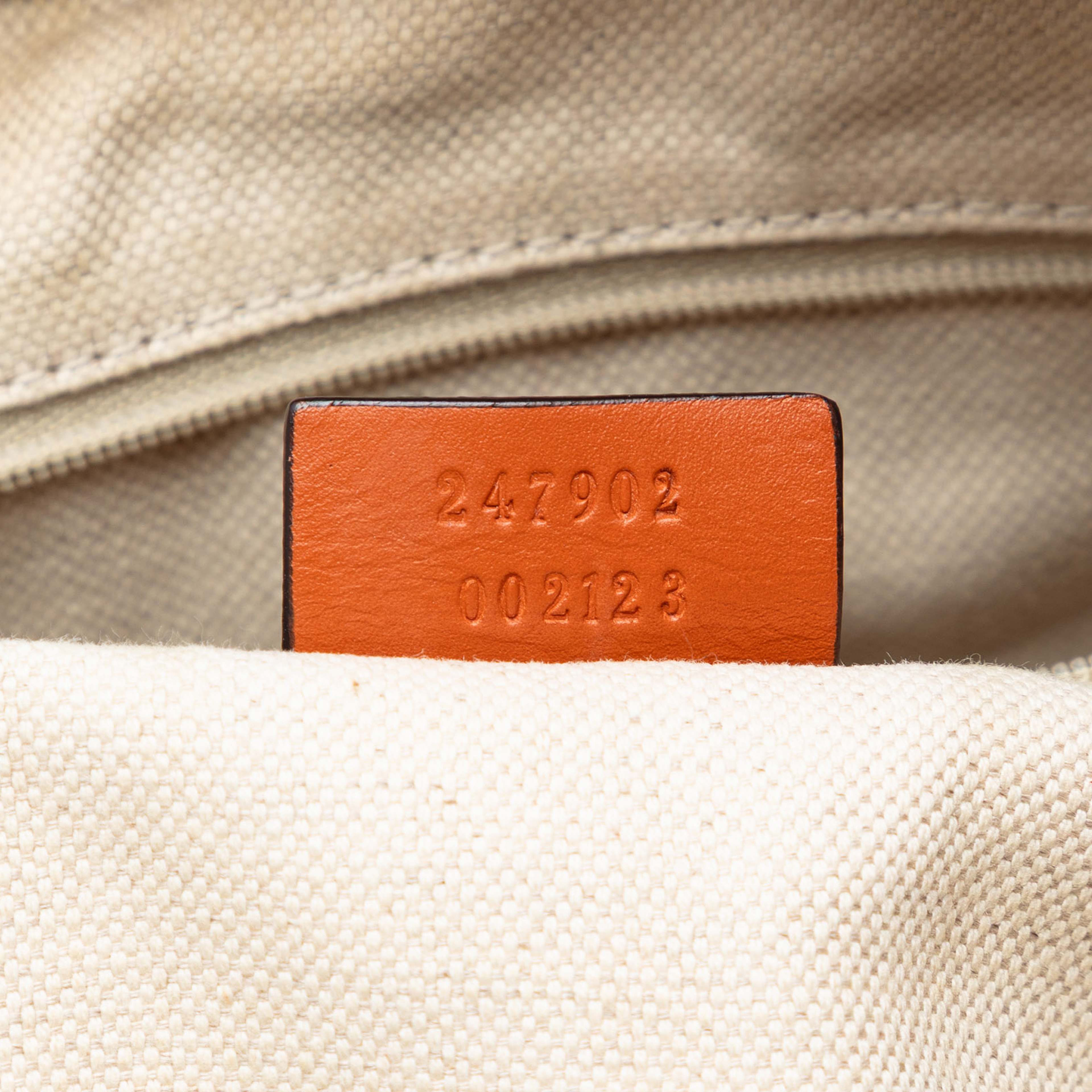 Gucci Gg Canvas Sukey Satchel, från Luxclusif, i färgen orange. Klicka för att öppna bilden i stort format