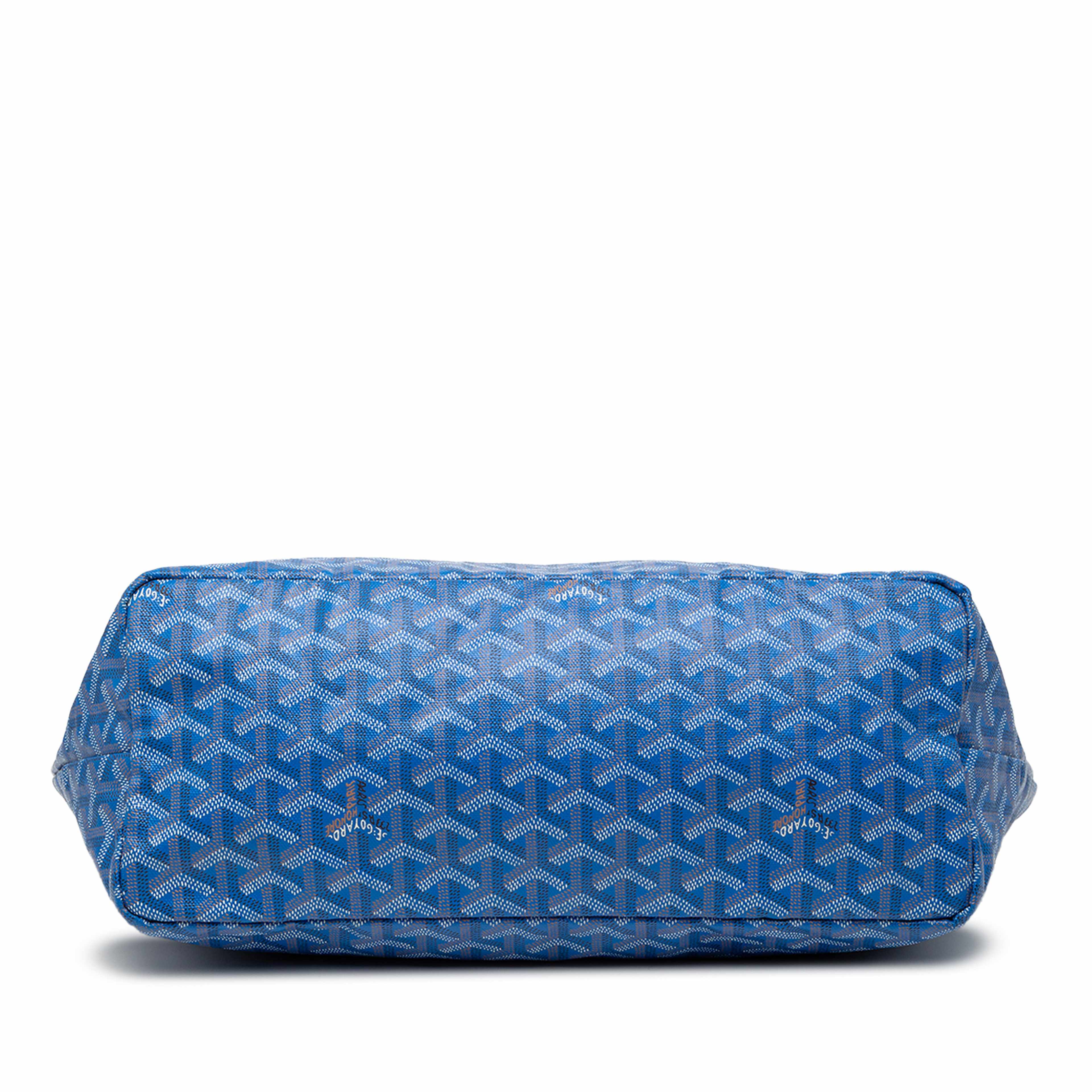 Goyard Goyardine Saint Louis Pm, från Luxclusif, i färgen blue. Klicka för att öppna bilden i stort format
