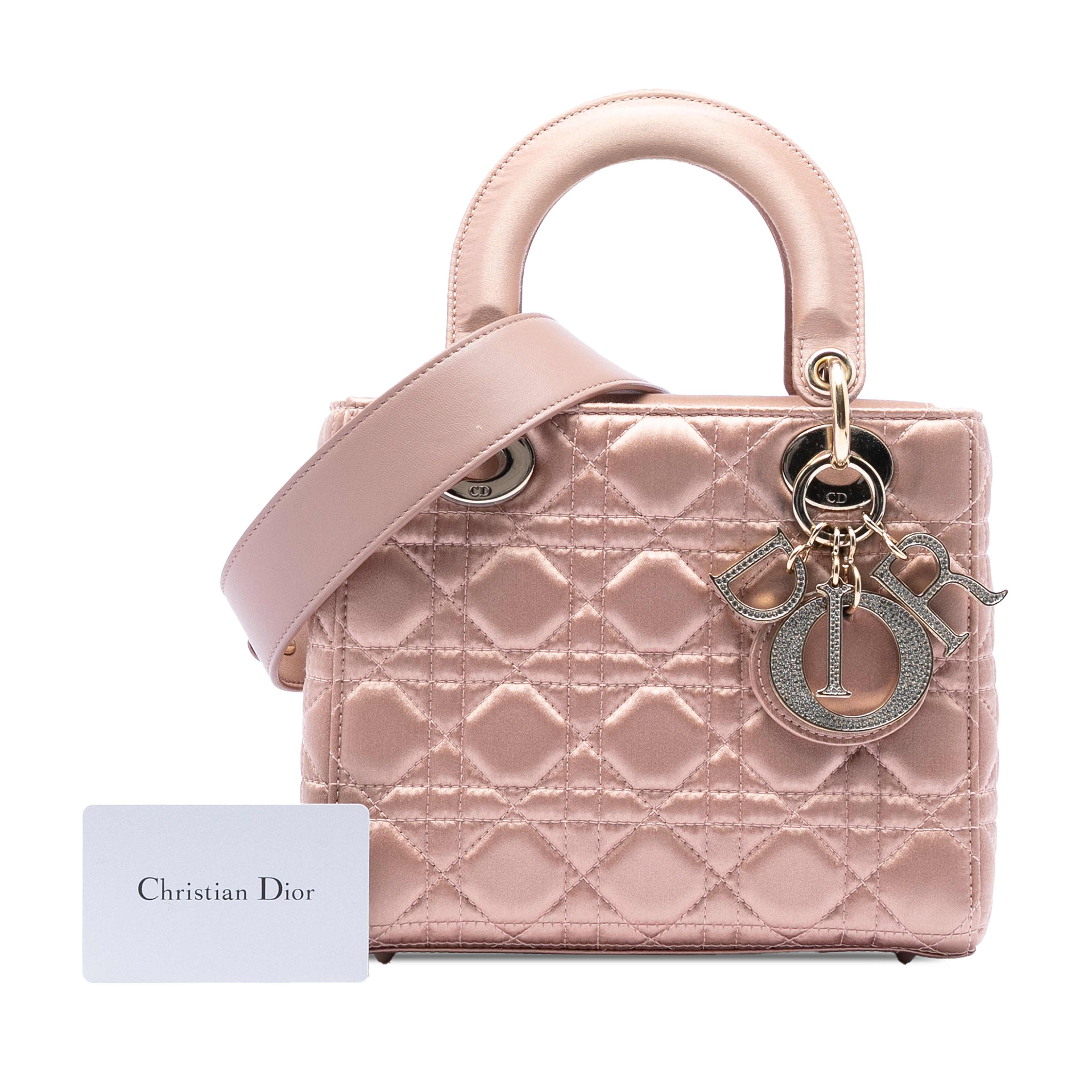Dior Small Satin Cannage My Abcdior Lady Dior, från Luxclusif, i färgen rosa. Klicka för att öppna bilden i stort format
