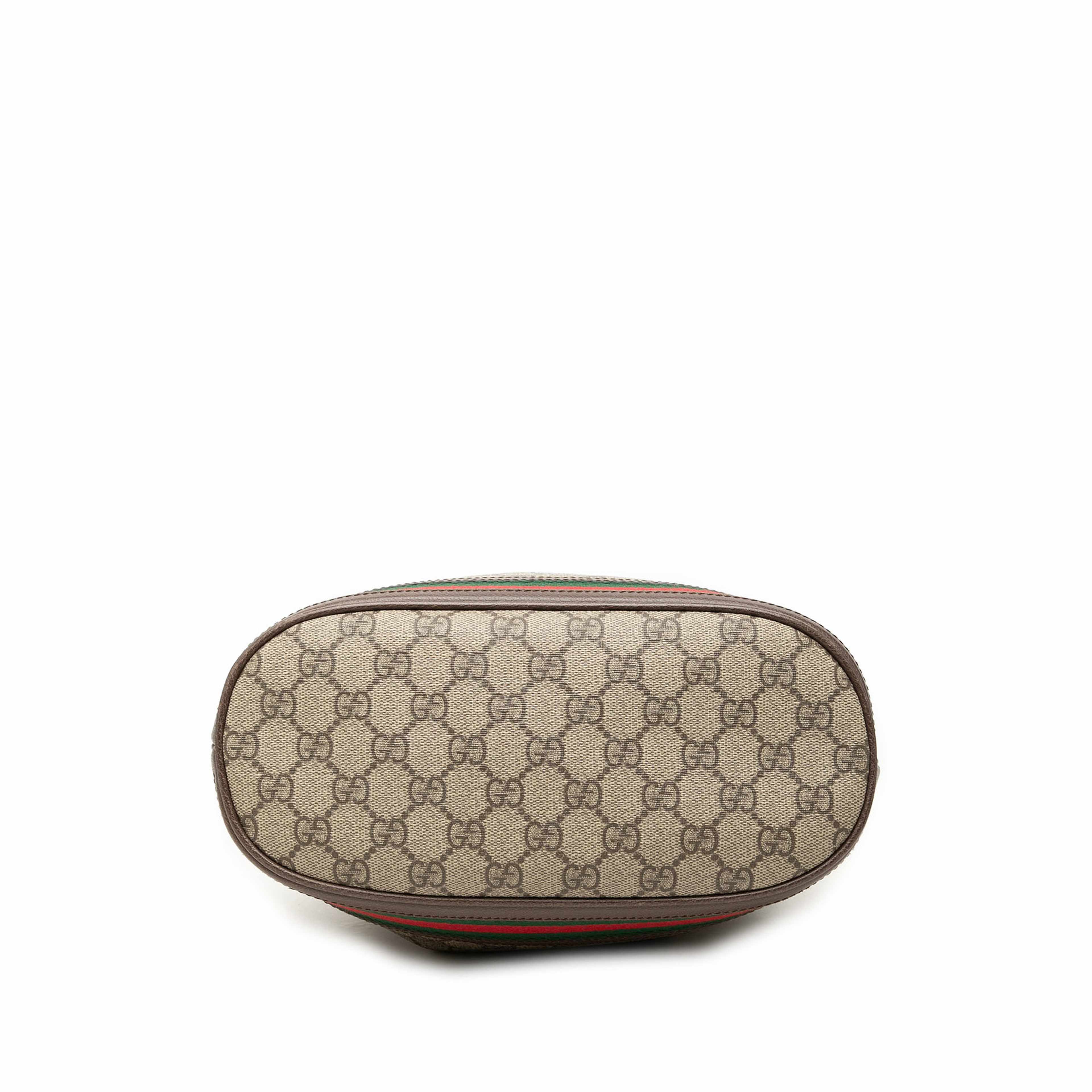 Gucci Gg Supreme Web Ophidia Bucket Bag, från Luxclusif, i färgen beige. Klicka för att öppna bilden i stort format