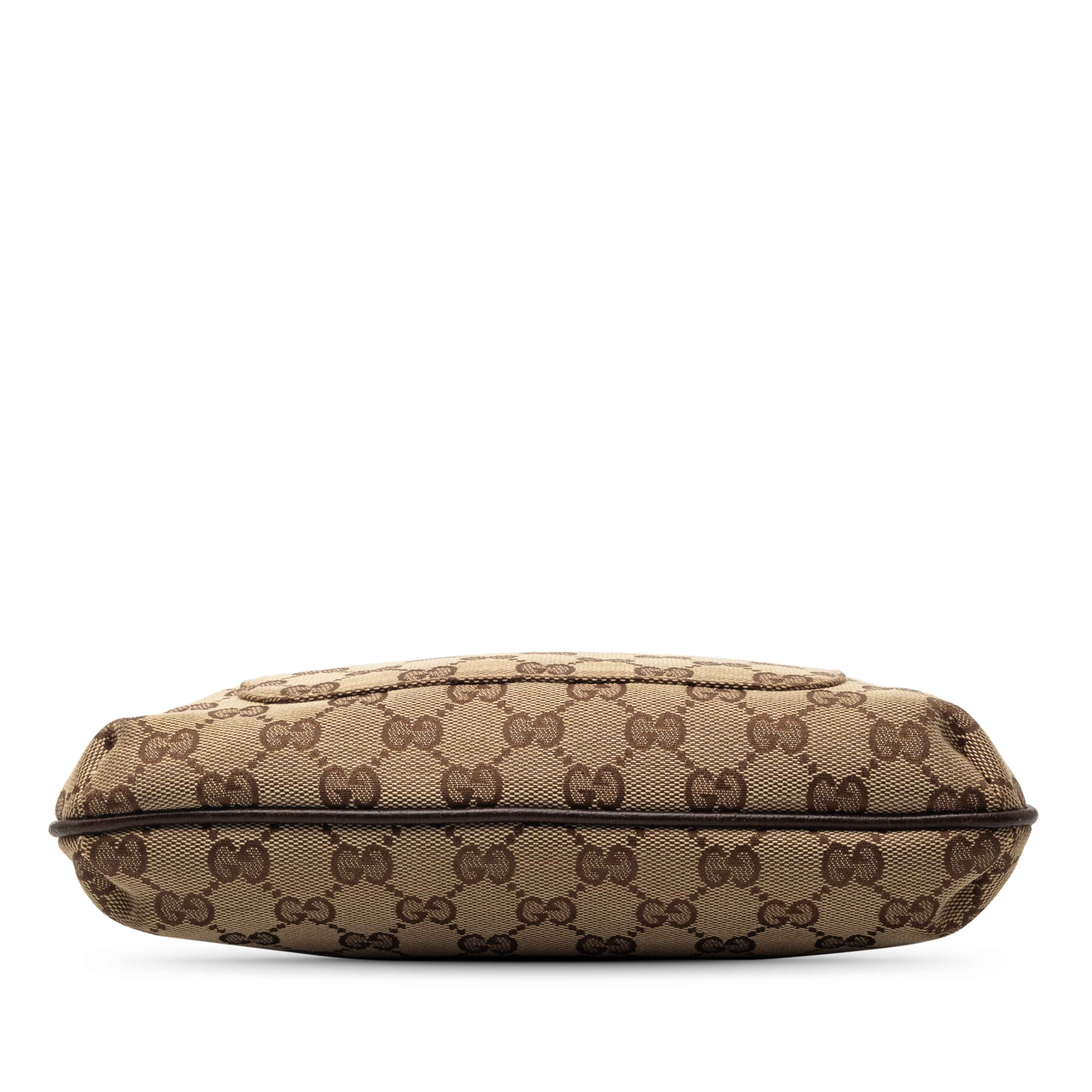 Gucci Gg Canvas Crossbody, från Luxclusif, i färgen beige. Klicka för att öppna bilden i stort format