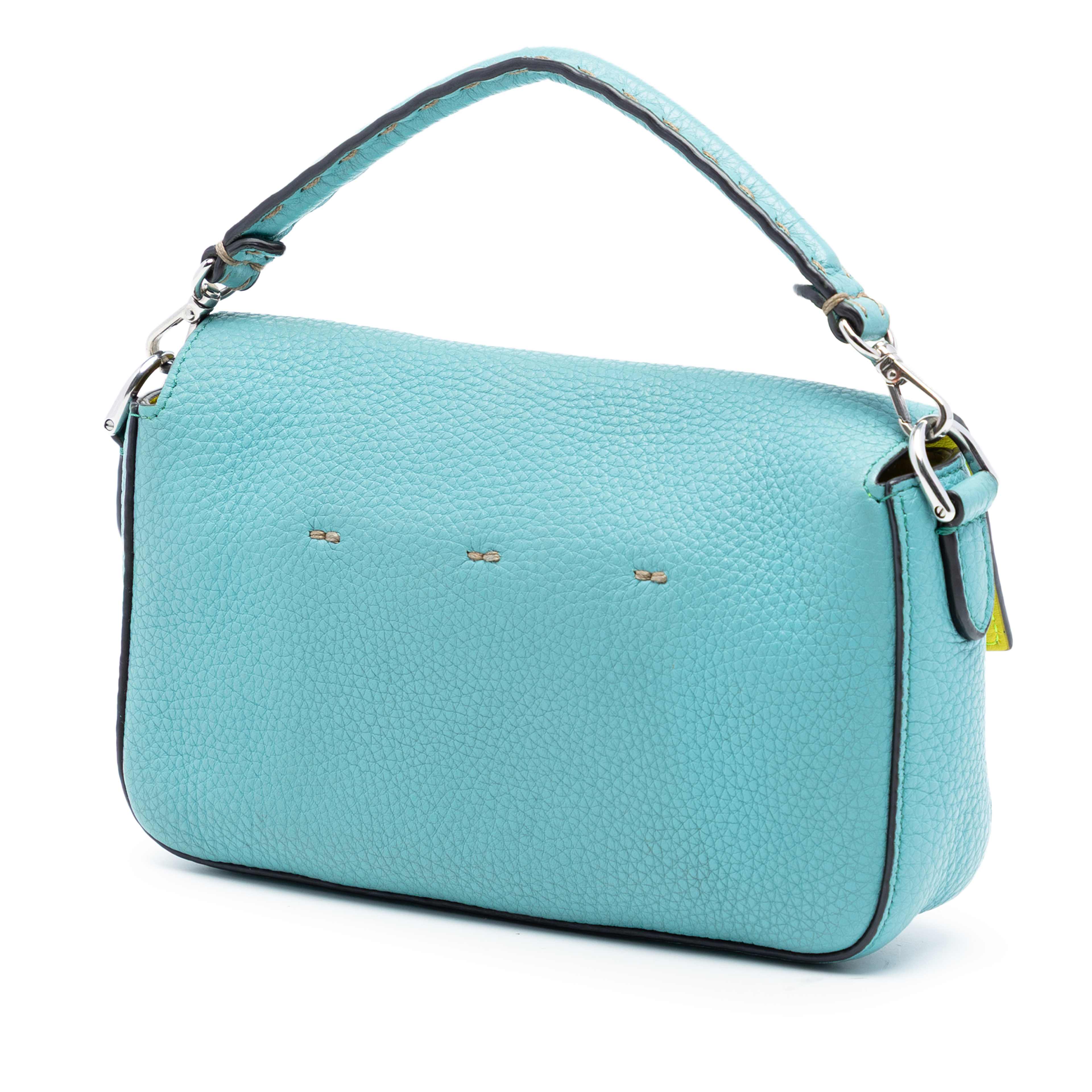 Fendi Mini Leather Baguette Satchel, från Luxclusif, i färgen light blue. Klicka för att öppna bilden i stort format