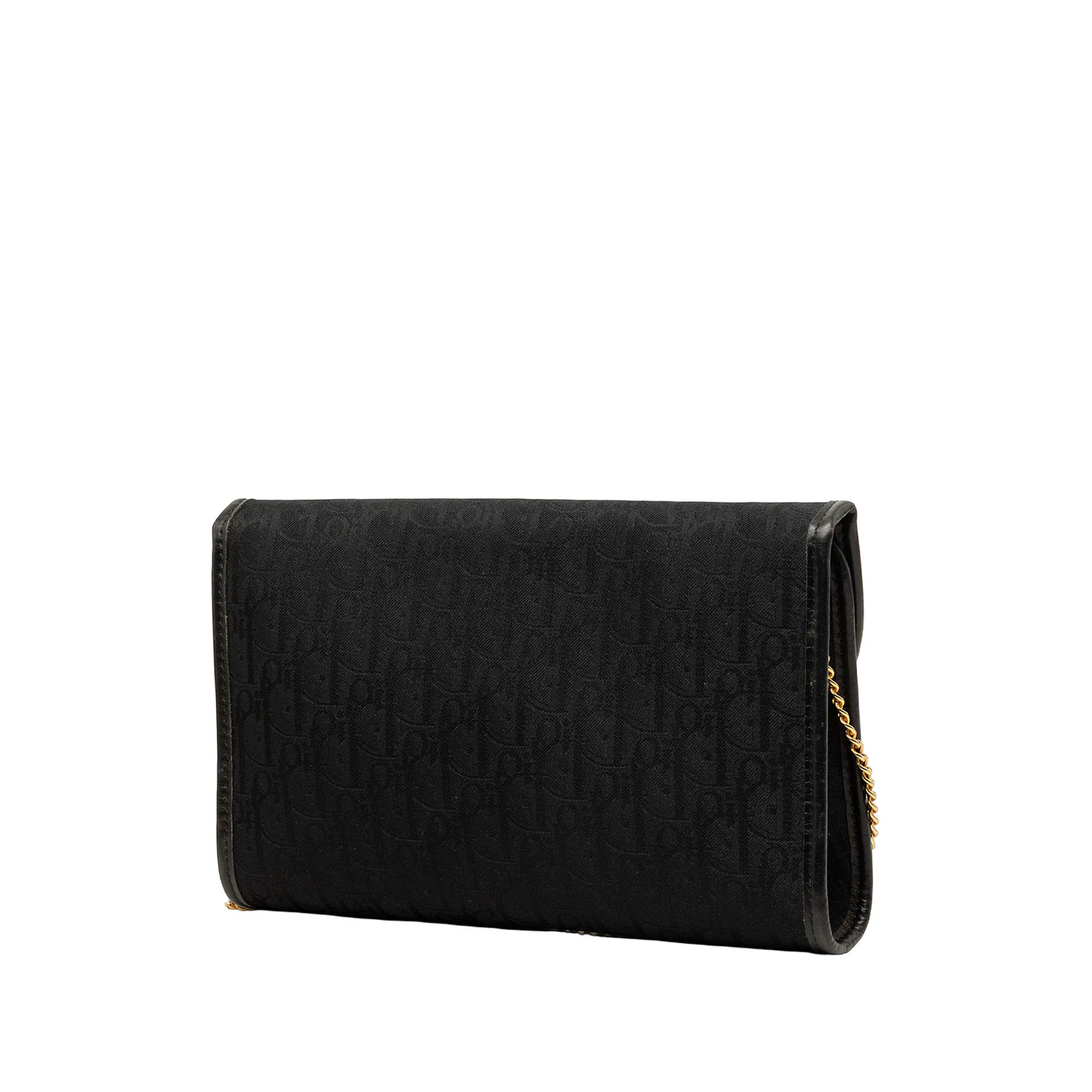 Dior Diorissimo Trotter Canvas Chain Shoulder Bag, från Luxclusif, i färgen svart. Klicka för att öppna bilden i stort format