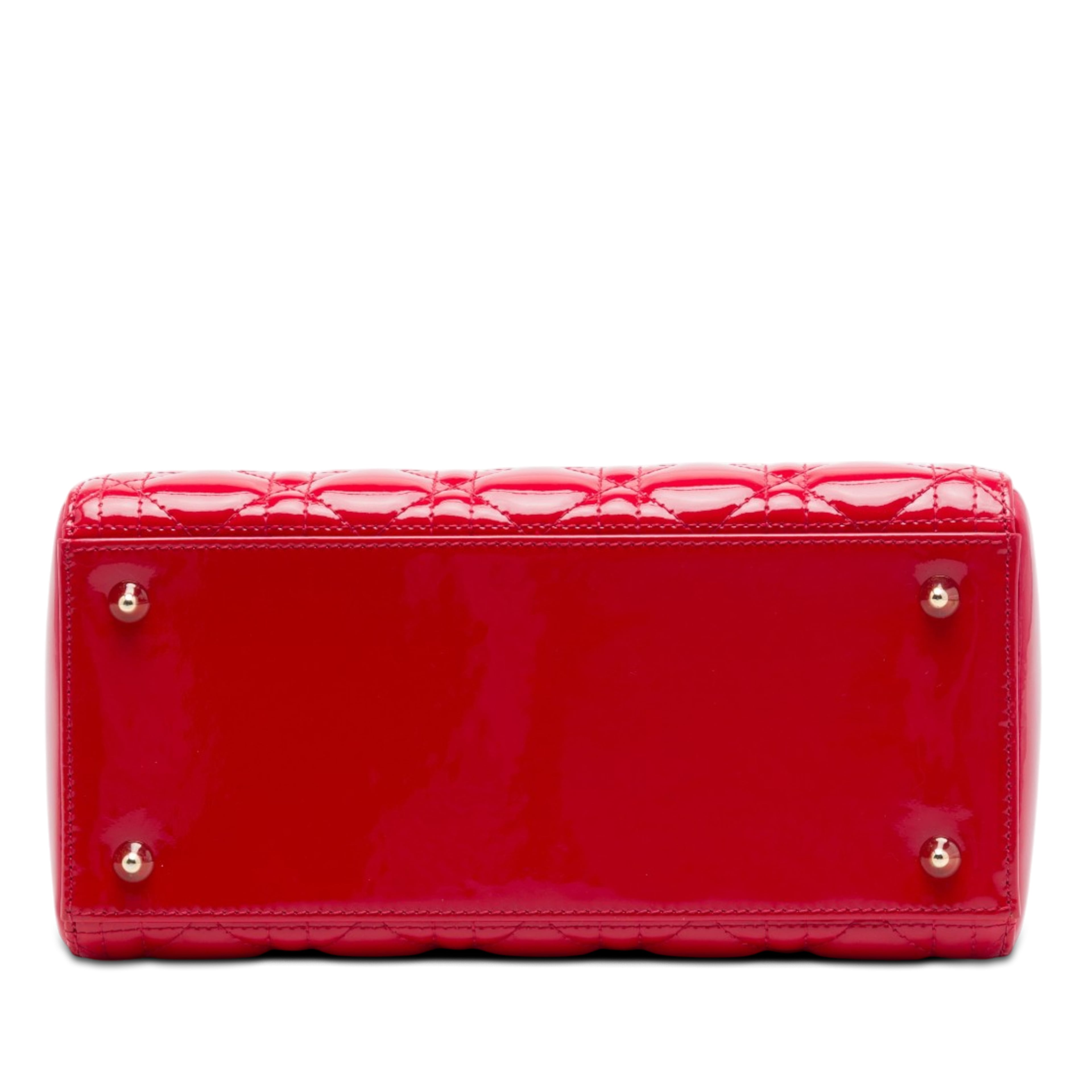 Dior Medium Patent Cannage Lady Dior, från Luxclusif, i färgen röd. Klicka för att öppna bilden i stort format