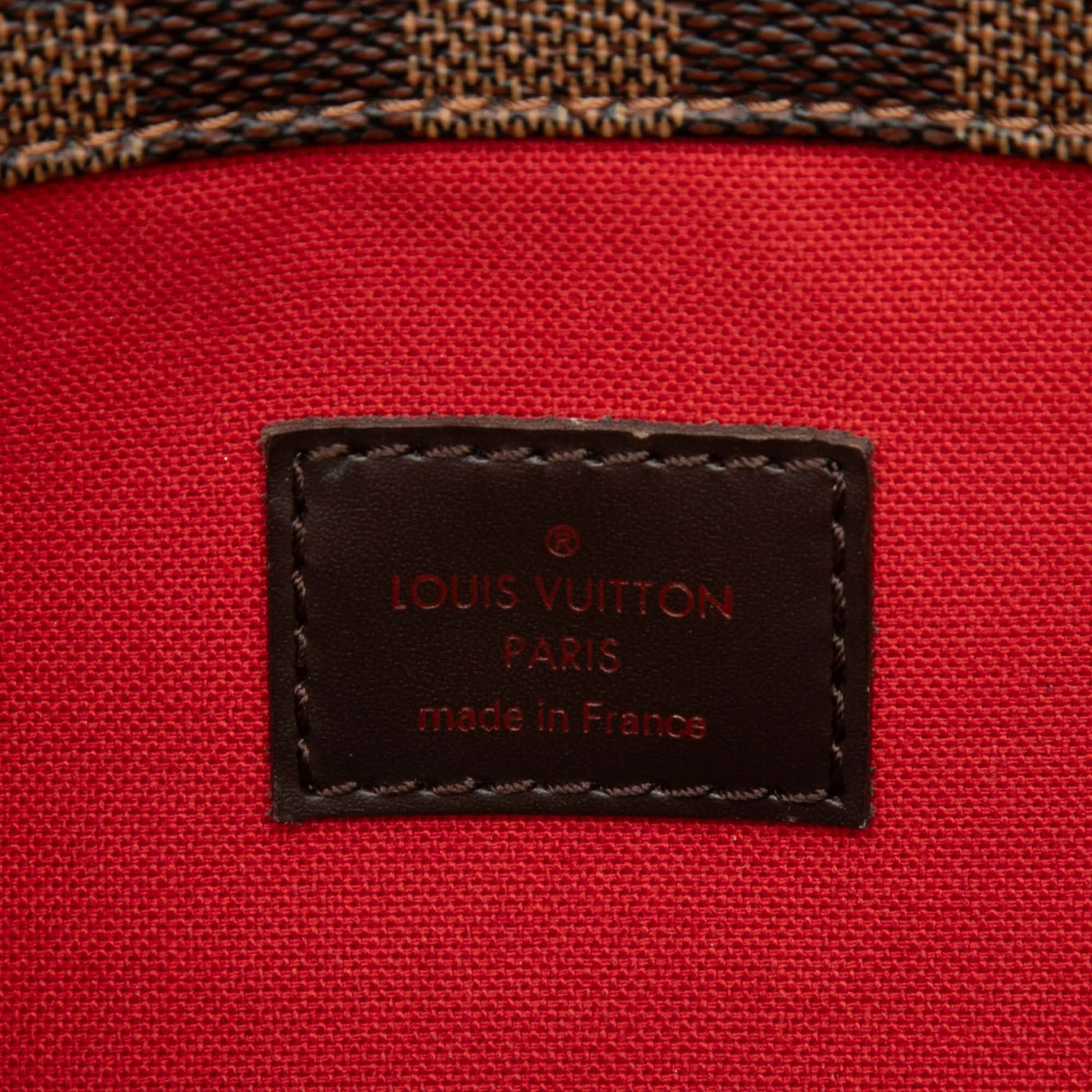 Louis Vuitton Damier Ebene Bloomsbury Pm, från Luxclusif, i färgen brun. Klicka för att öppna bilden i stort format