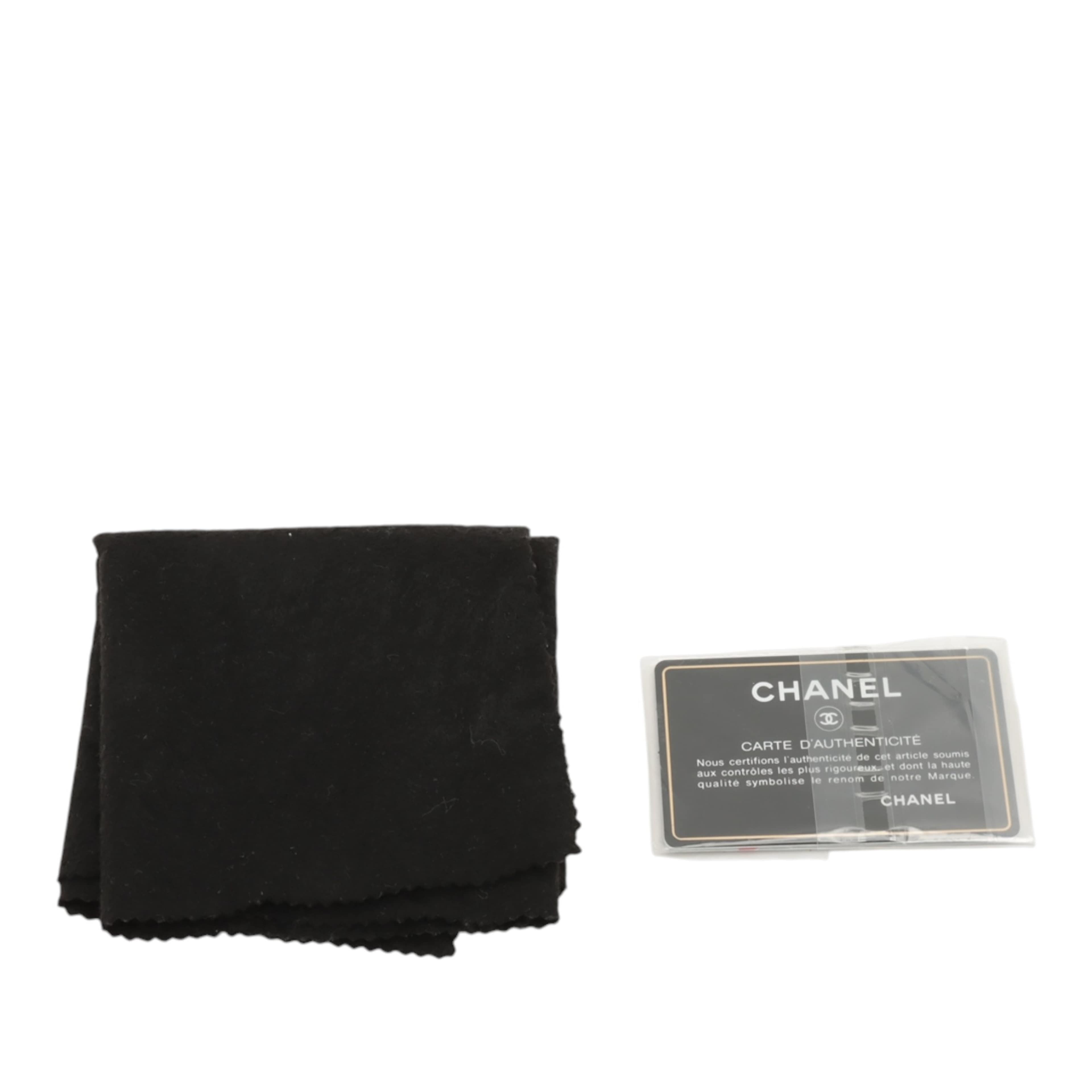 Chanel Quilted Lambskin North South Boy Flap, från Luxclusif, i färgen rosa. Klicka för att öppna bilden i stort format