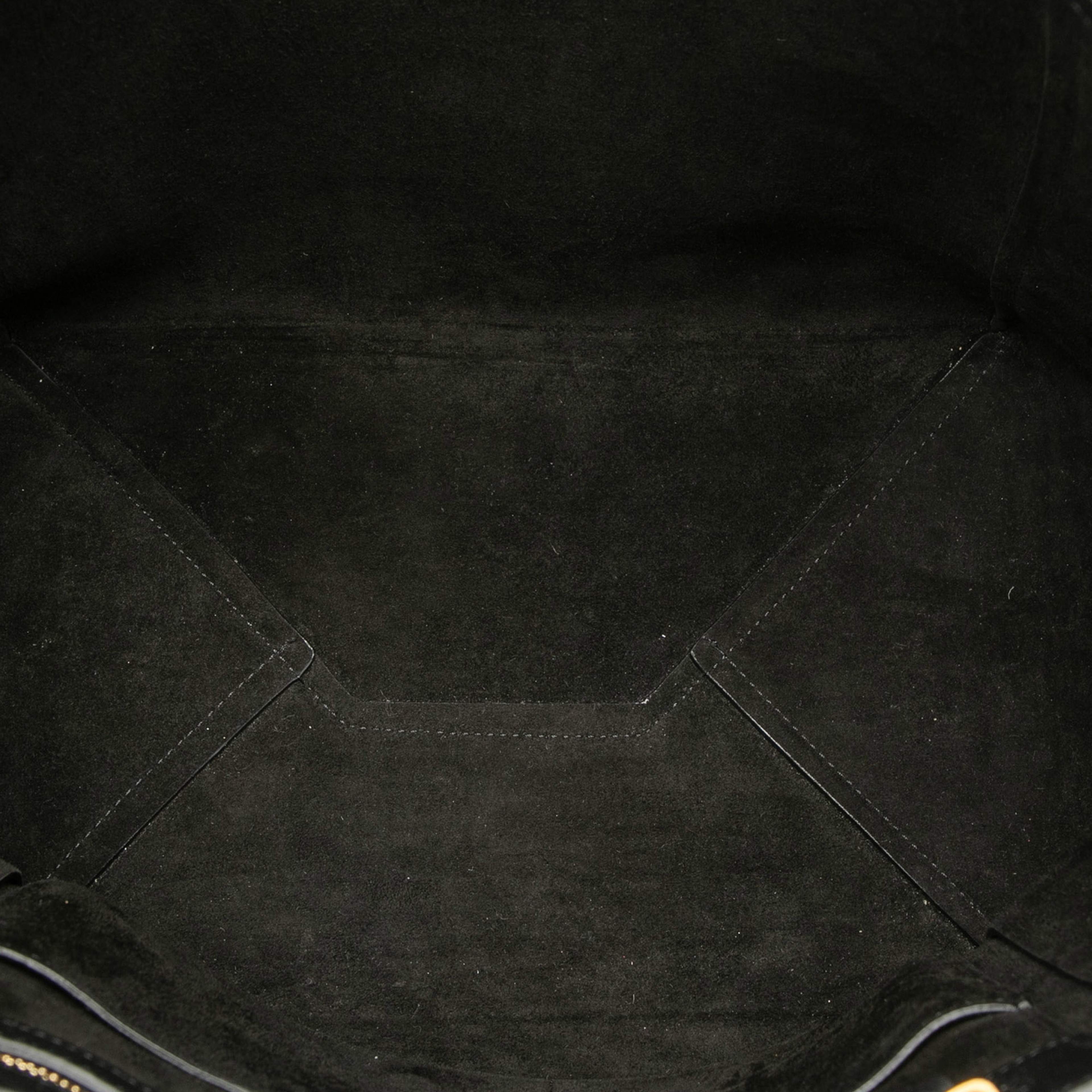 Celine Small Leather Phantom Cabas Tote, från Luxclusif, i färgen black. Klicka för att öppna bilden i stort format