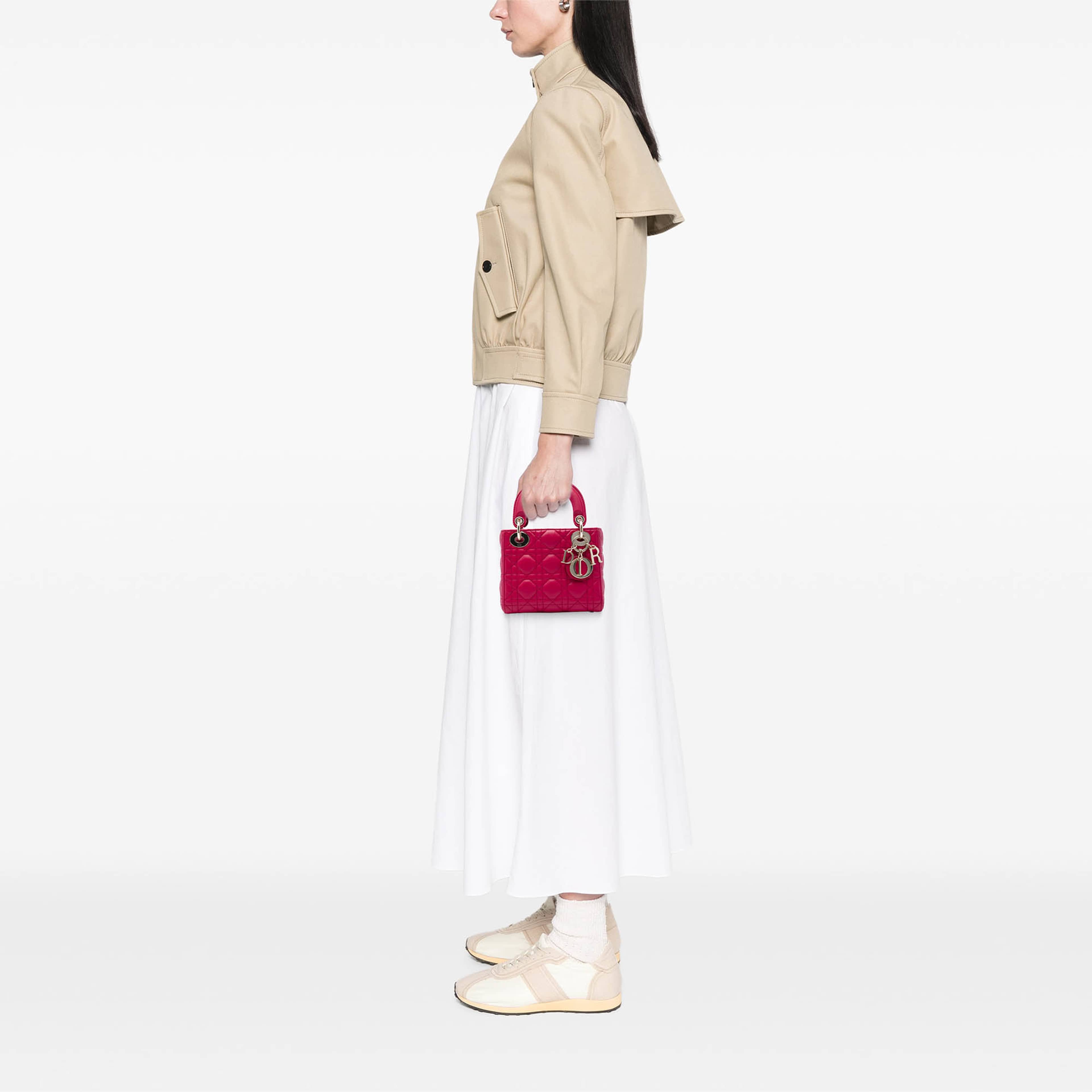 Dior Mini Lambskin Cannage Lady Dior, från Luxclusif, i färgen röd. Klicka för att öppna bilden i stort format