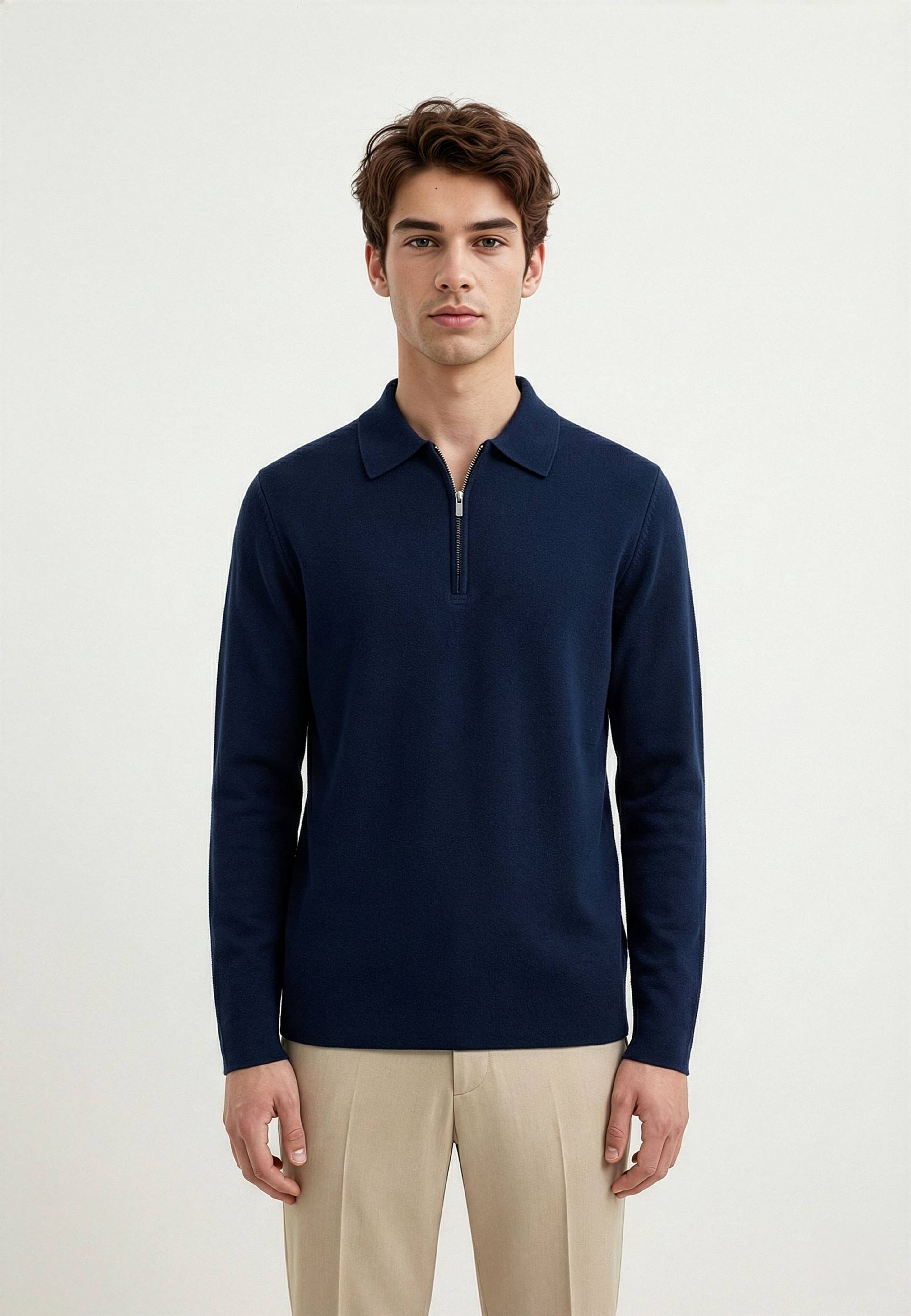 Caleb Knitted Half Zip, från Ciszere, i färgen blue. Klicka för att öppna bilden i stort format