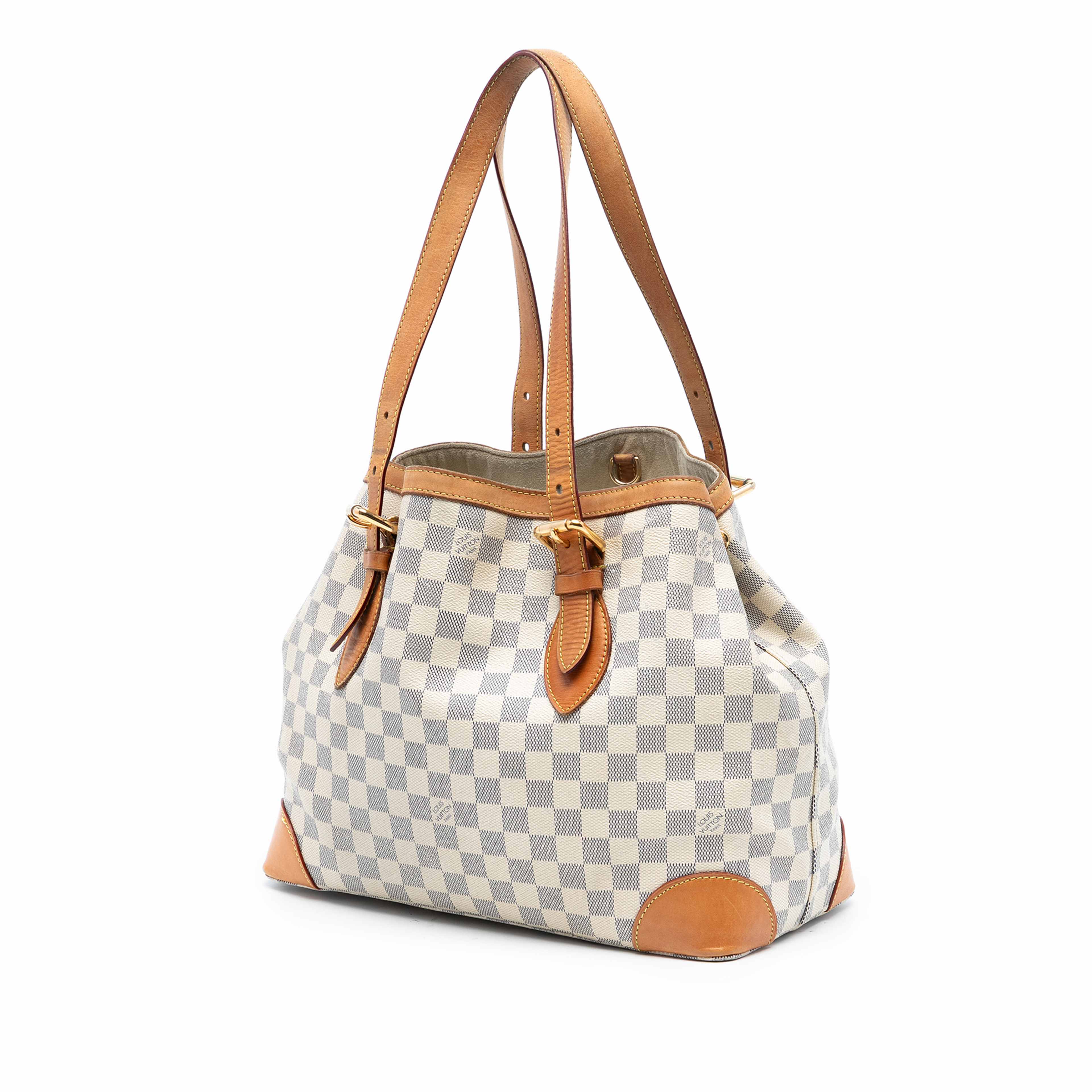 Louis Vuitton Damier Azur Hampstead Mm, från Luxclusif, i färgen white. Klicka för att öppna bilden i stort format
