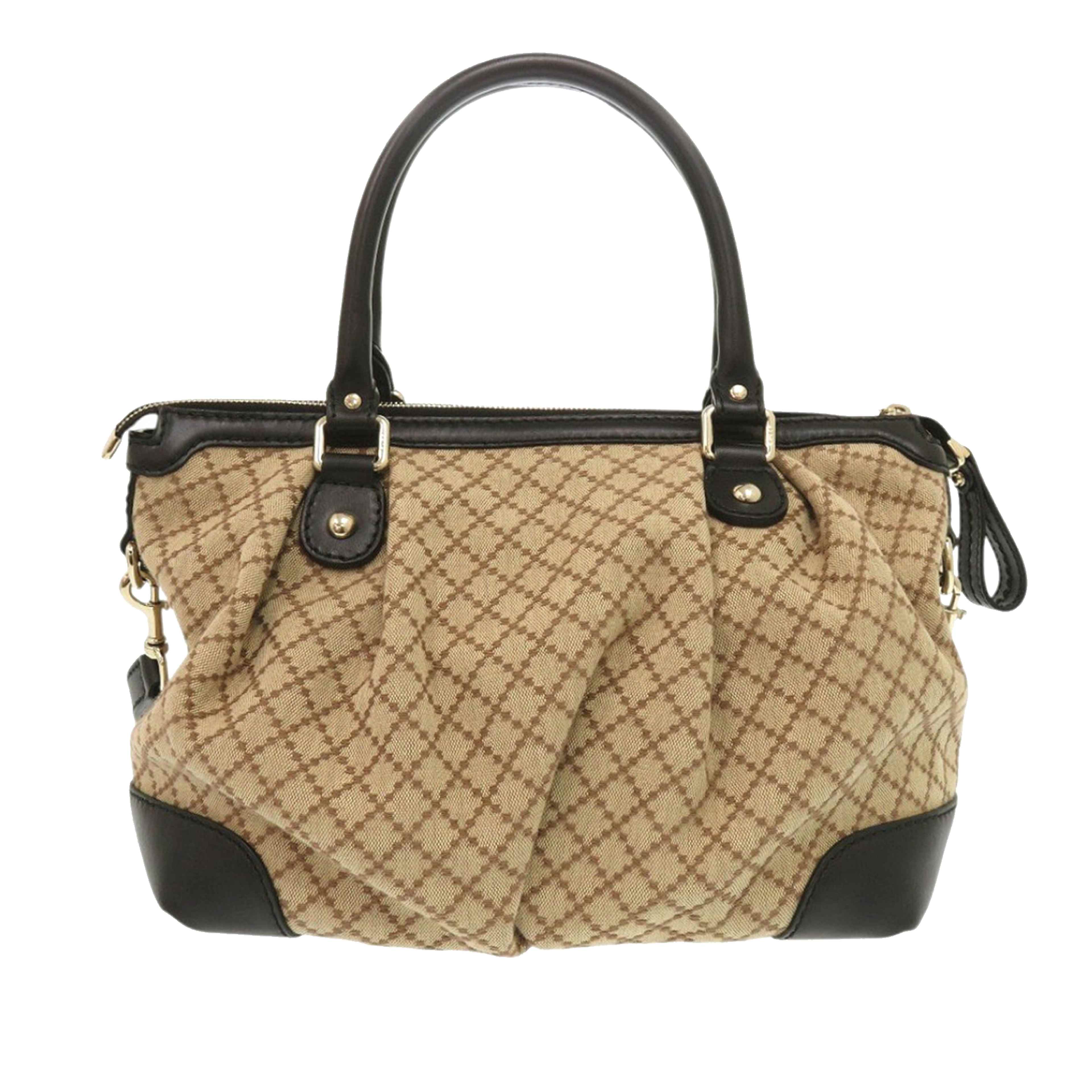 Gucci Diamante Canvas Sukey Satchel, från Luxclusif, i färgen svart. Klicka för att öppna bilden i stort format