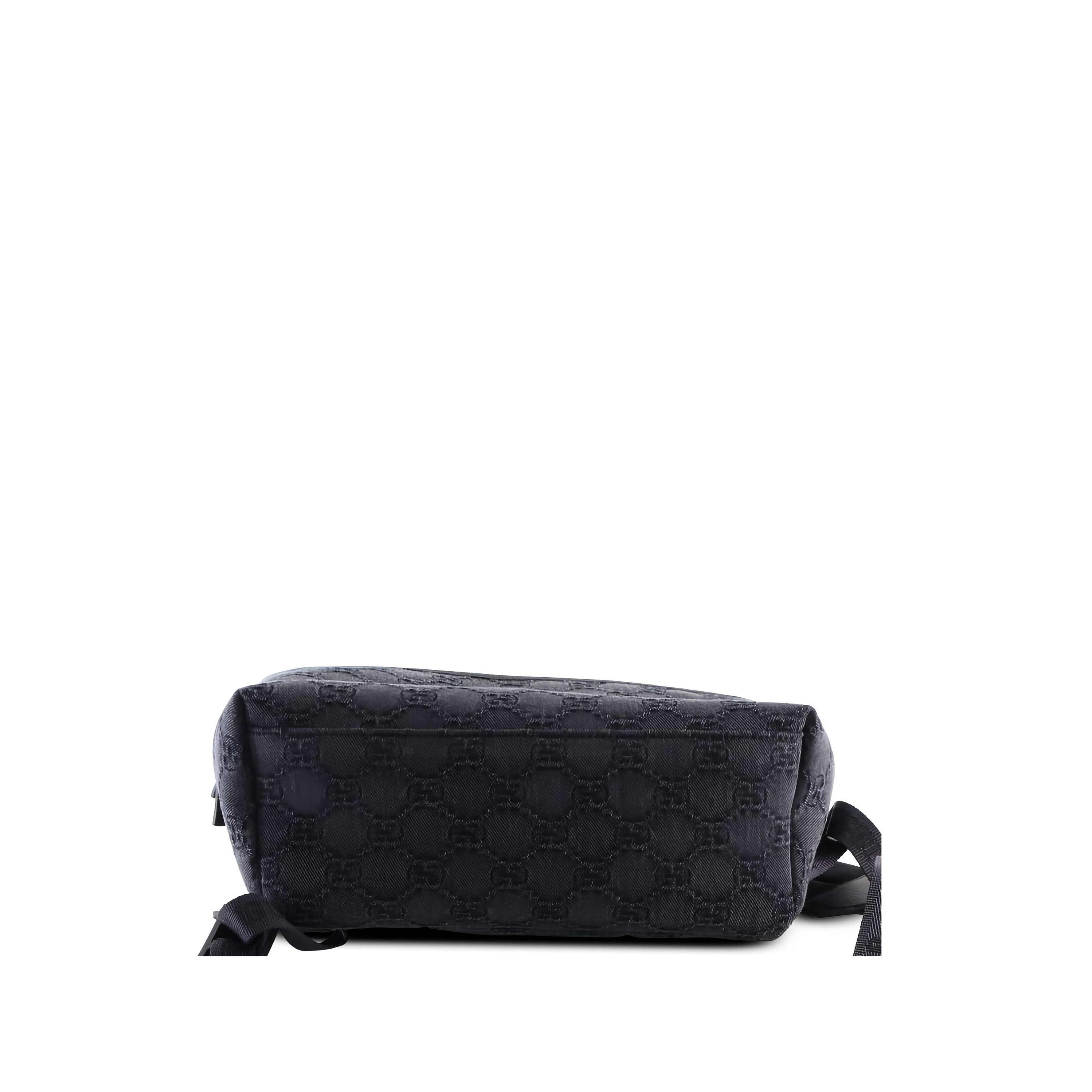 Gucci Kids Gg Denim Backpack, från Luxclusif, i färgen grå. Klicka för att öppna bilden i stort format