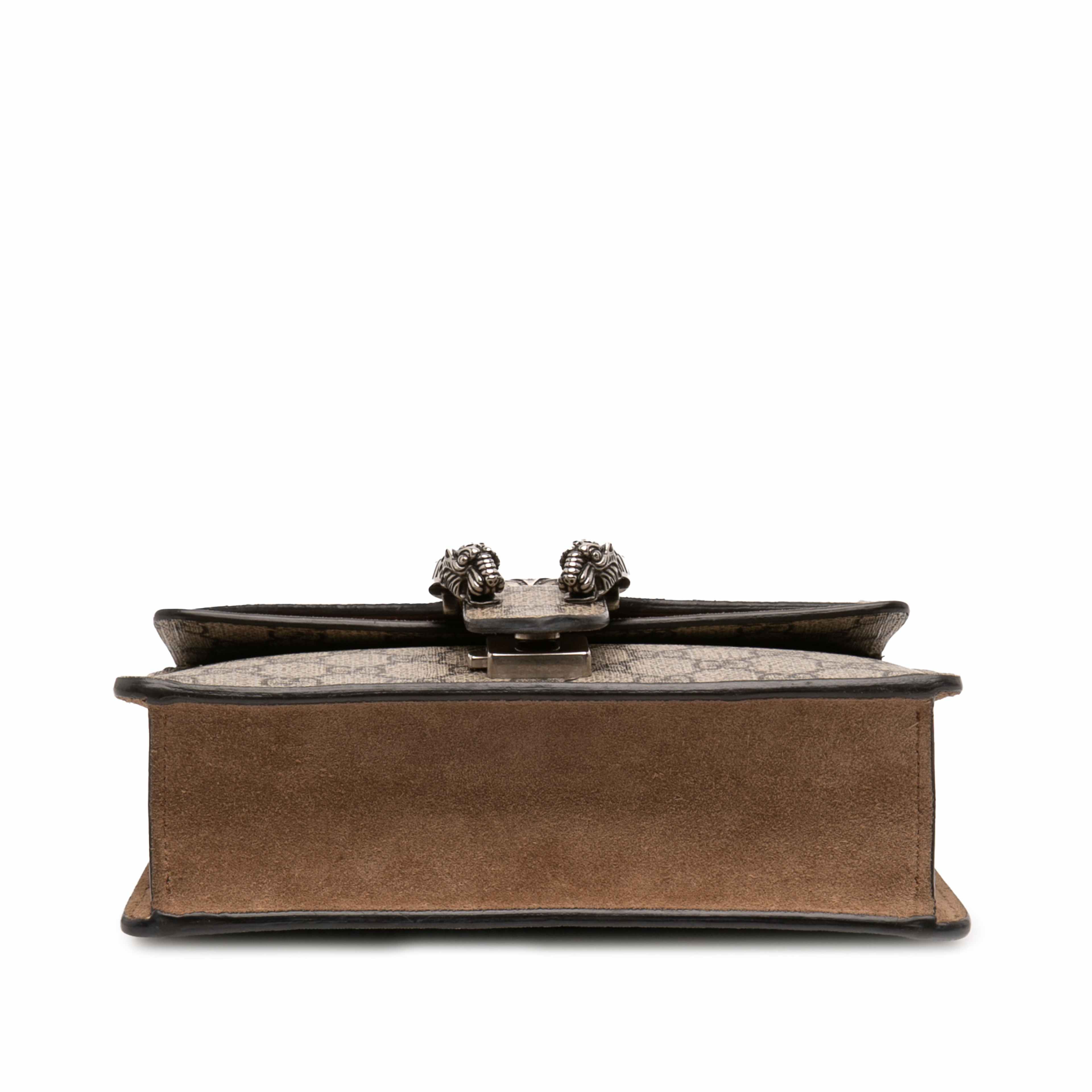 Gucci Small Gg Supreme Dionysus Crossbody, från Luxclusif, i färgen beige. Klicka för att öppna bilden i stort format